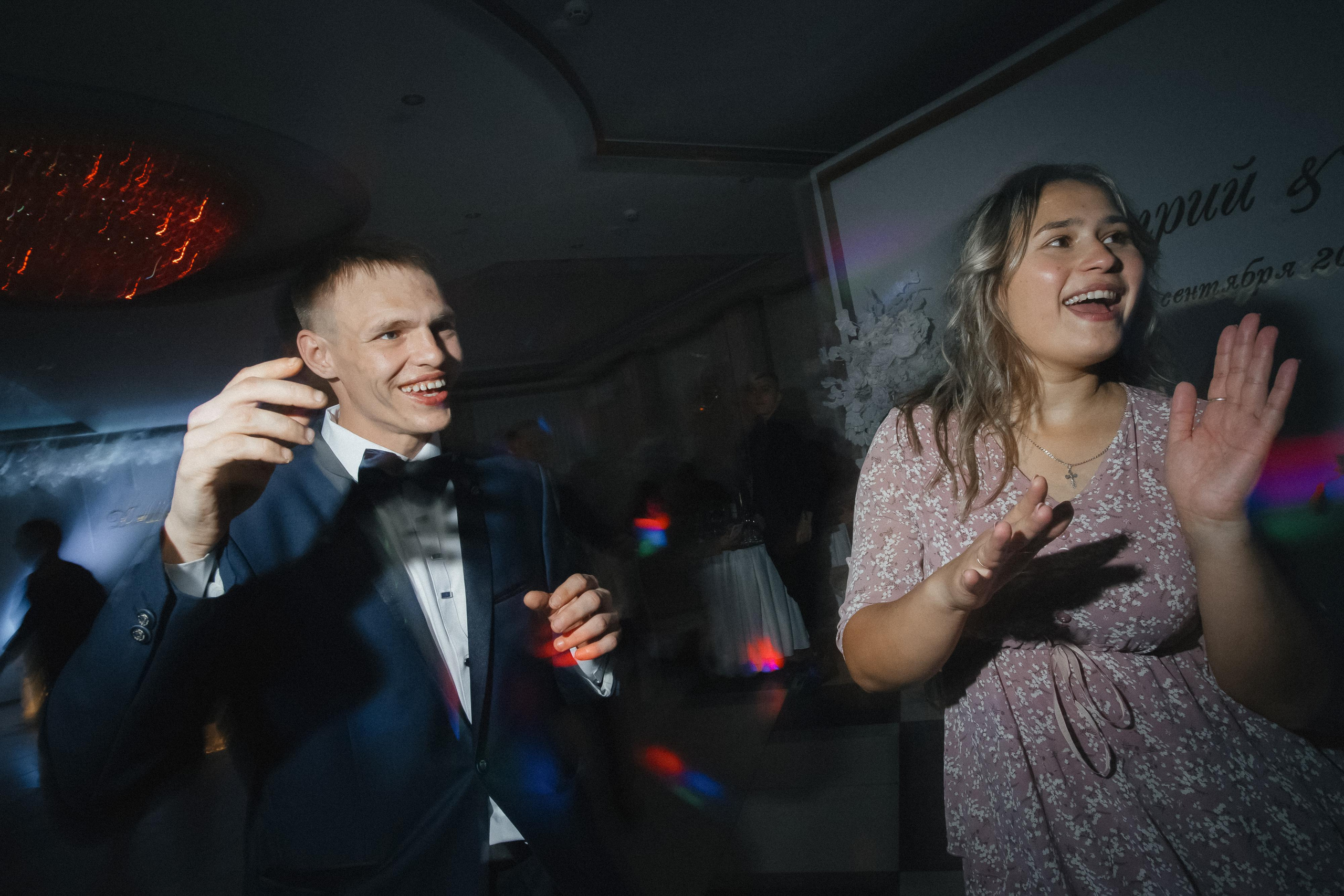 Дмитрий и Наргис. Красивая осень. Фотограф Иркутск, Ангарск, Усолье-Сибирское. Выпускные альбомы