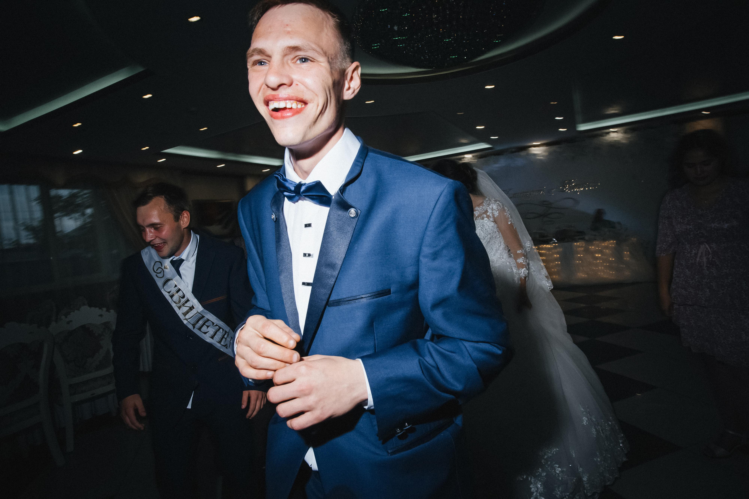 Дмитрий и Наргис. Красивая осень. Фотограф Иркутск, Ангарск, Усолье-Сибирское. Выпускные альбомы