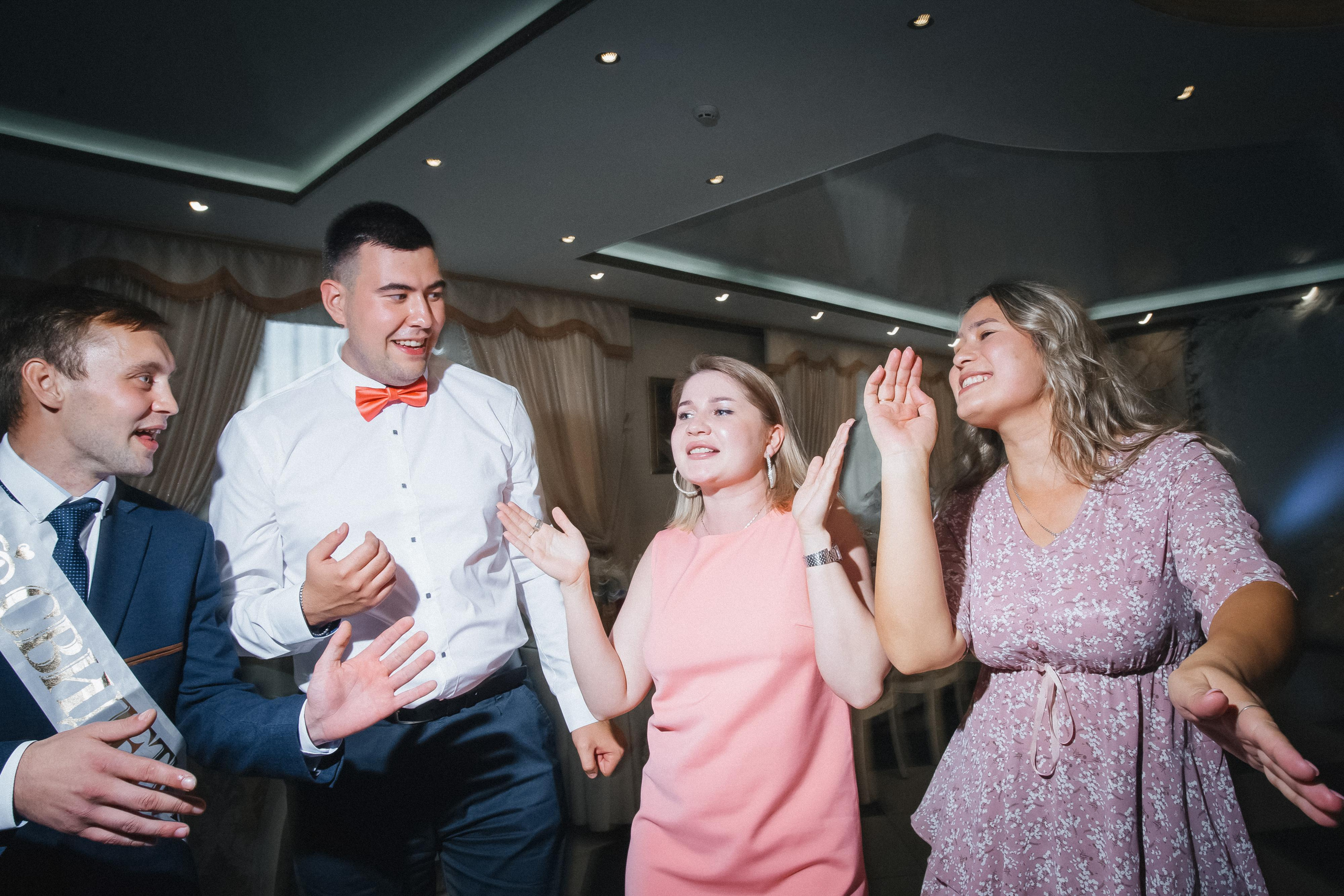 Дмитрий и Наргис. Красивая осень. Фотограф Иркутск, Ангарск, Усолье-Сибирское. Выпускные альбомы