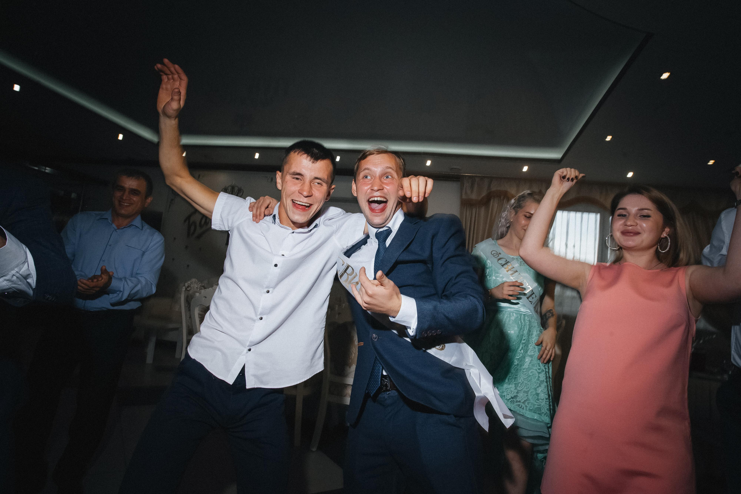 Дмитрий и Наргис. Красивая осень. Фотограф Иркутск, Ангарск, Усолье-Сибирское. Выпускные альбомы