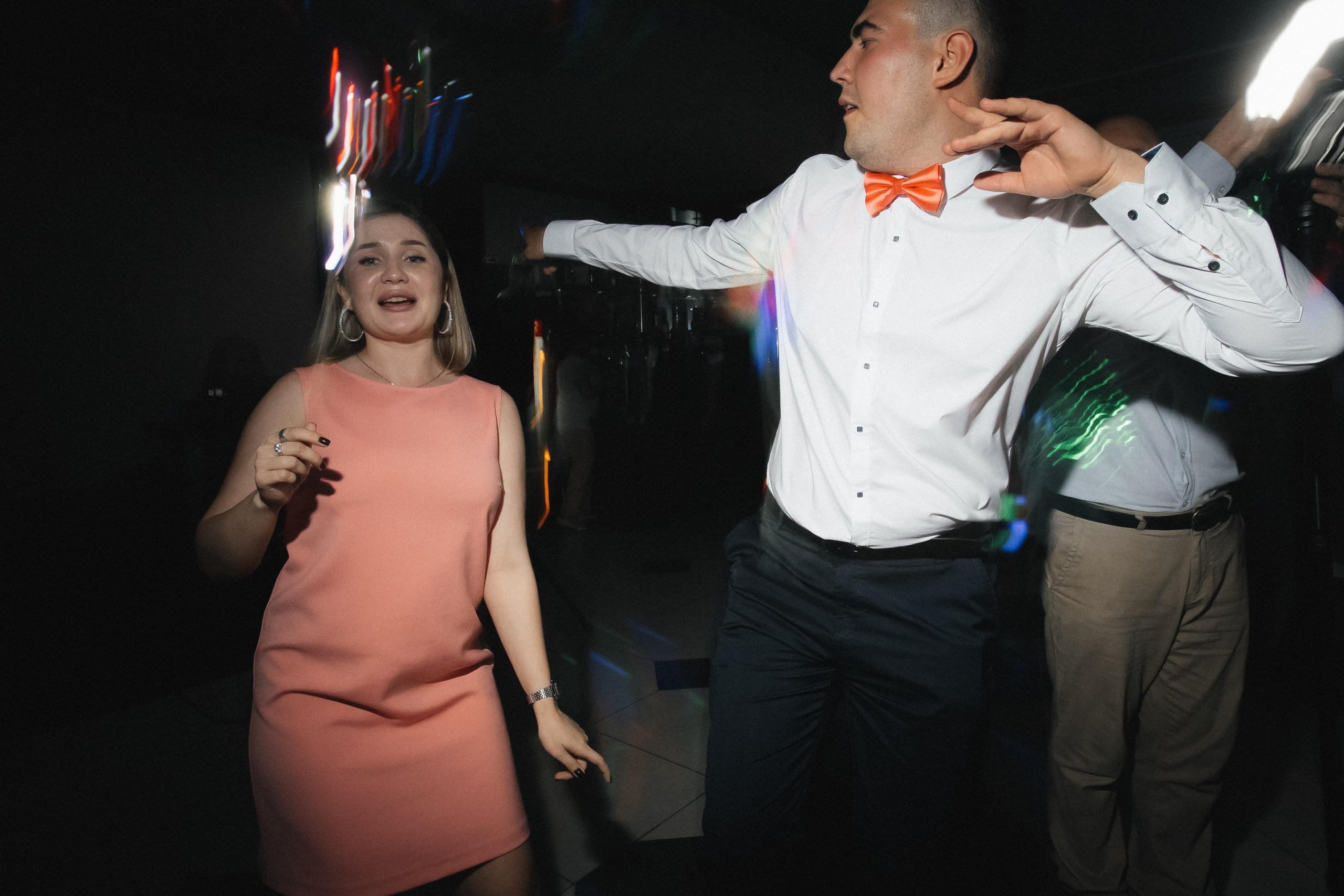 Дмитрий и Наргис. Красивая осень. Фотограф Иркутск, Ангарск, Усолье-Сибирское. Выпускные альбомы