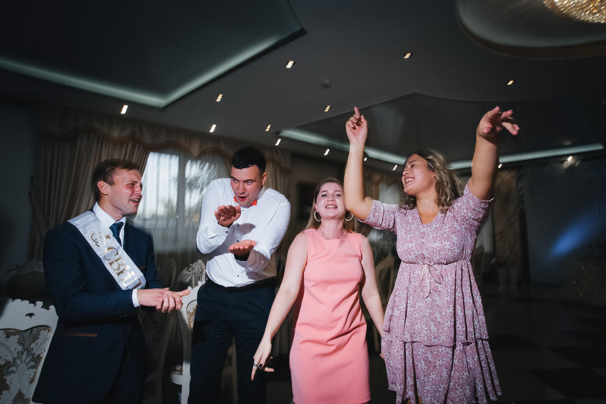 Дмитрий и Наргис. Красивая осень. Фотограф Иркутск, Ангарск, Усолье-Сибирское. Выпускные альбомы