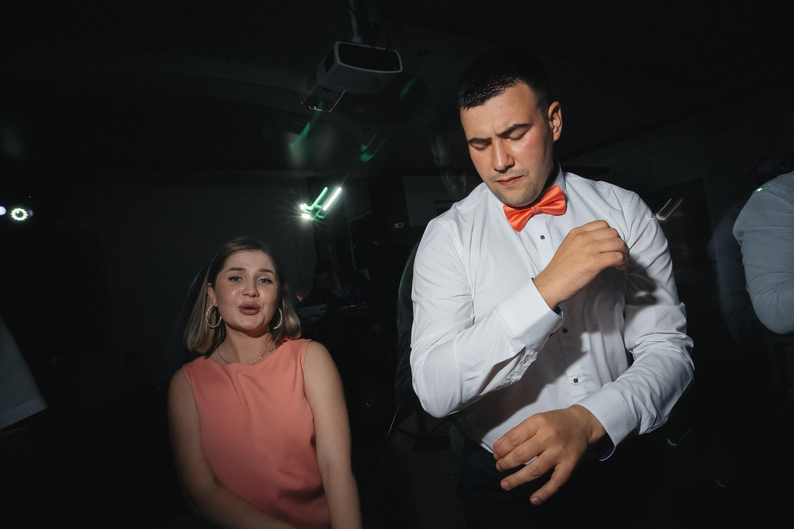 Дмитрий и Наргис. Красивая осень. Фотограф Иркутск, Ангарск, Усолье-Сибирское. Выпускные альбомы