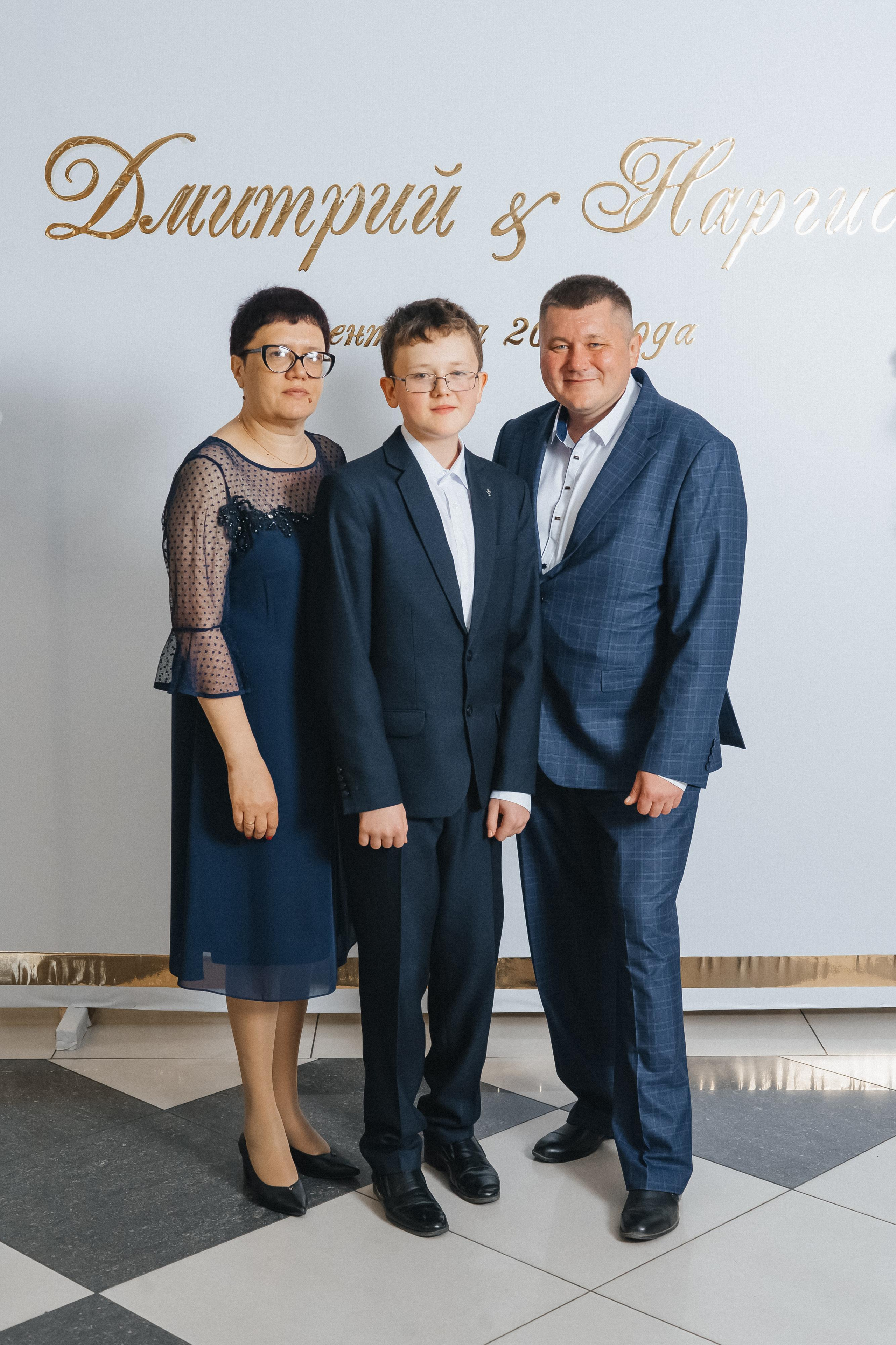 Дмитрий и Наргис. Красивая осень. Фотограф Иркутск, Ангарск, Усолье-Сибирское. Выпускные альбомы