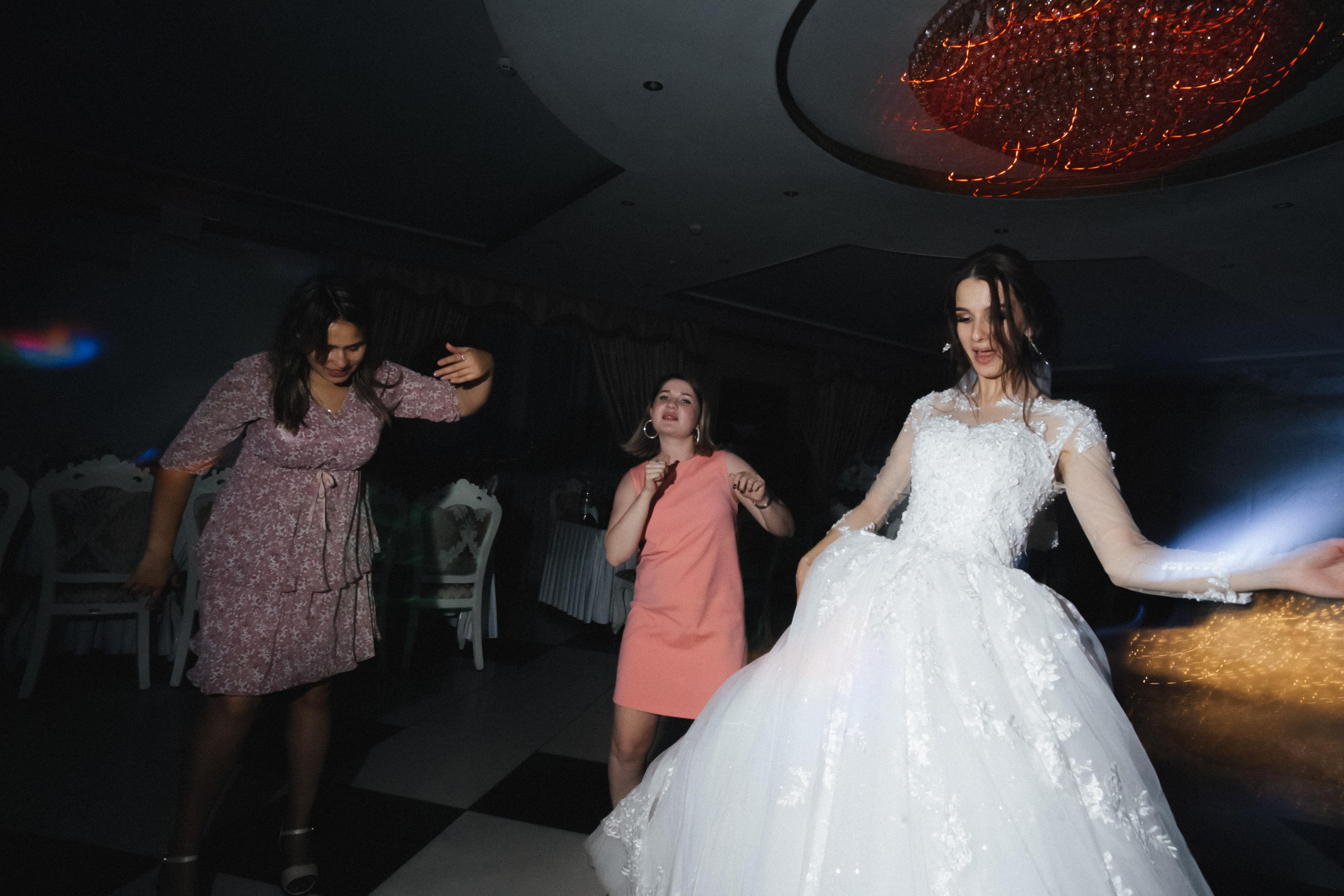 Дмитрий и Наргис. Красивая осень. Фотограф Иркутск, Ангарск, Усолье-Сибирское. Выпускные альбомы