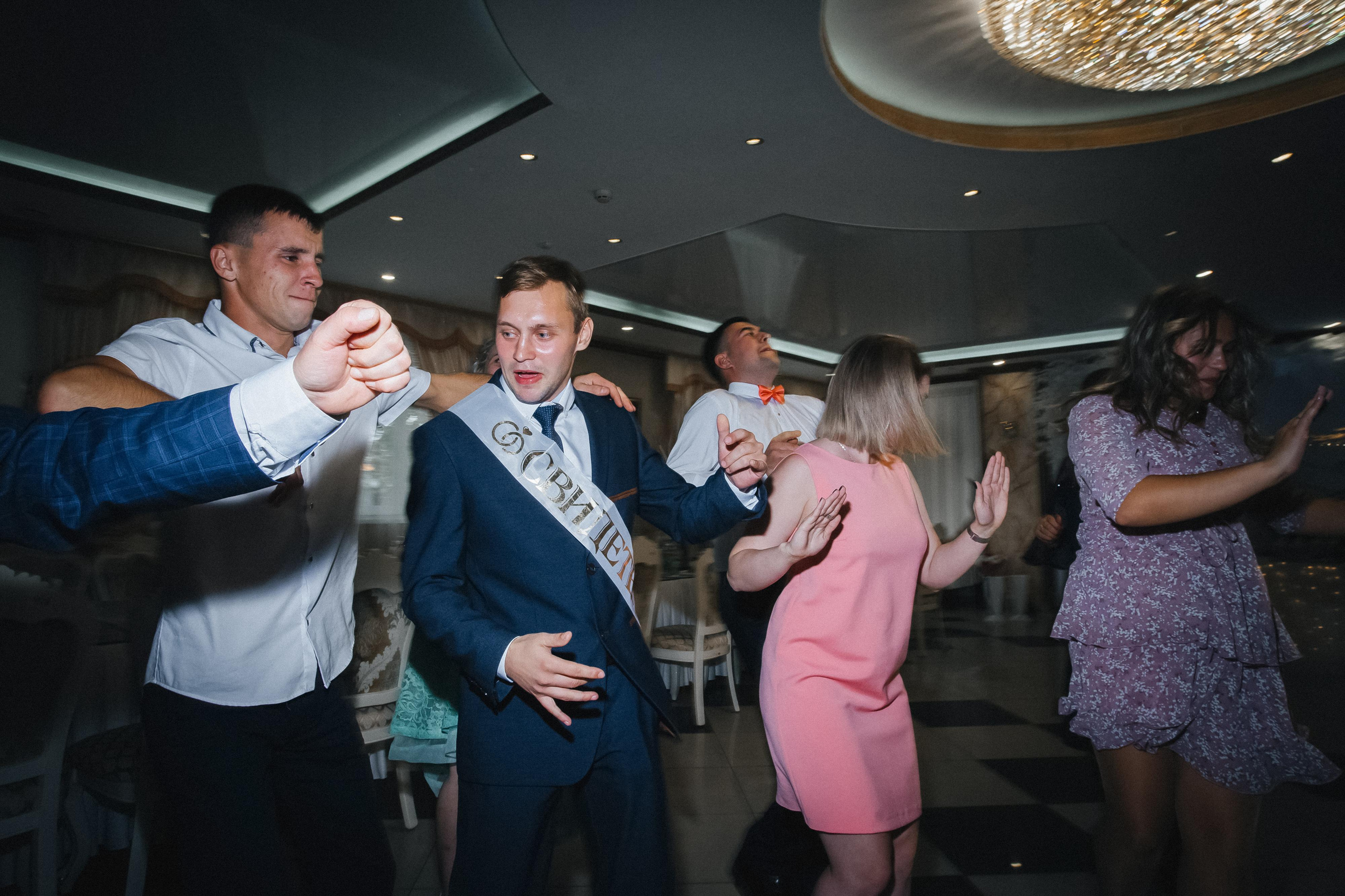 Дмитрий и Наргис. Красивая осень. Фотограф Иркутск, Ангарск, Усолье-Сибирское. Выпускные альбомы