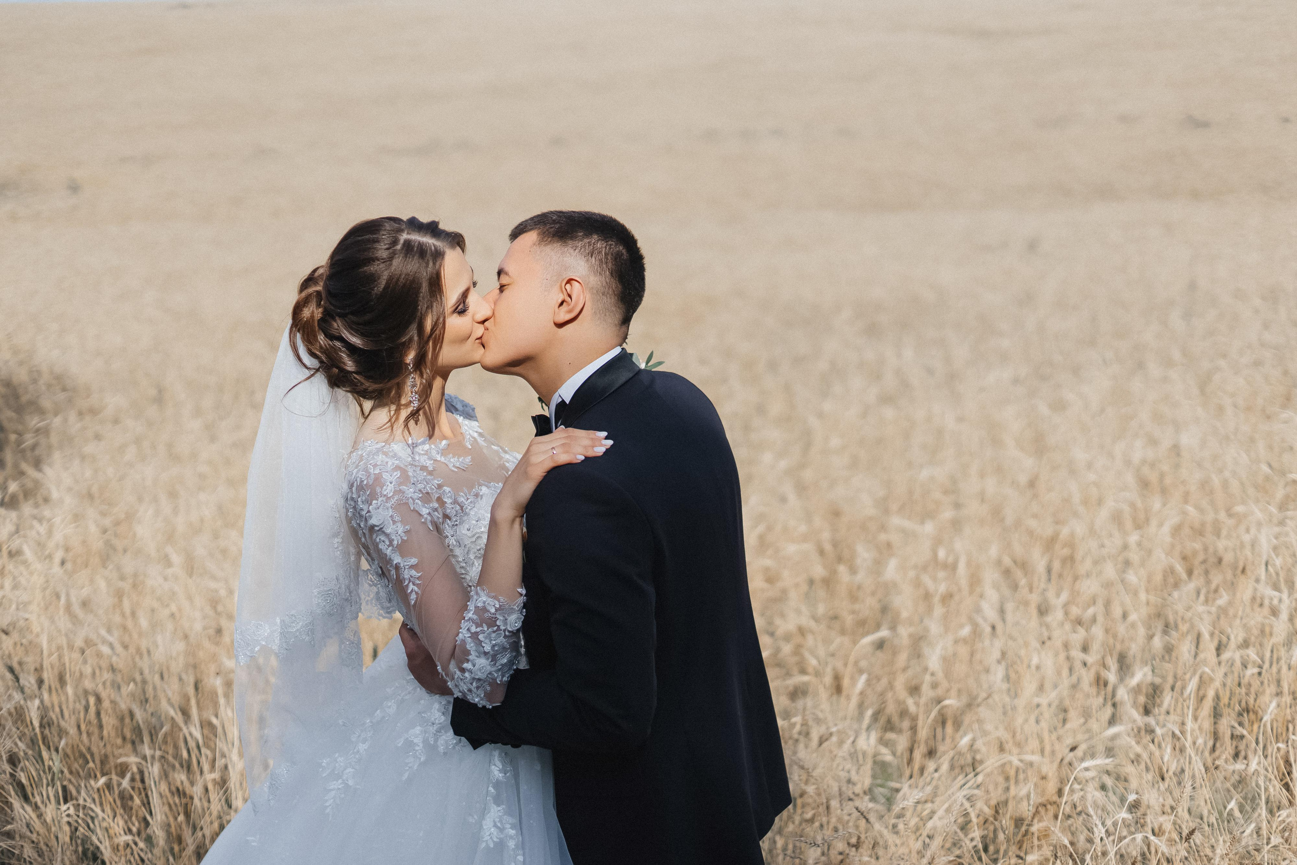 Дмитрий и Наргис. Красивая осень. Фотограф Иркутск, Ангарск, Усолье-Сибирское. Выпускные альбомы
