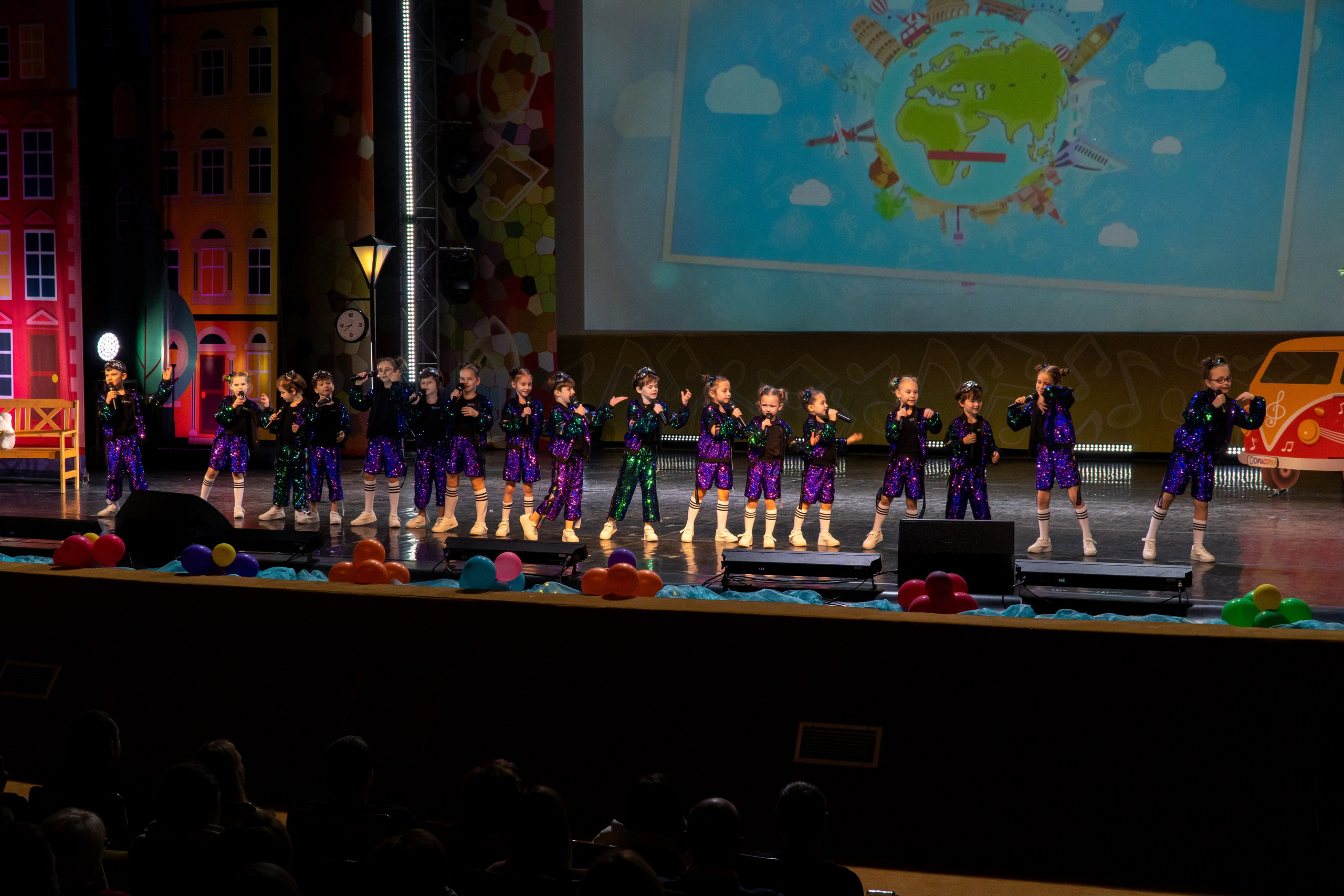 Съёмка концерта для Домисольки, большой концертный зал Космос. «Студия DRONAVT`s» — видеосъёмка и фотография г. Москва