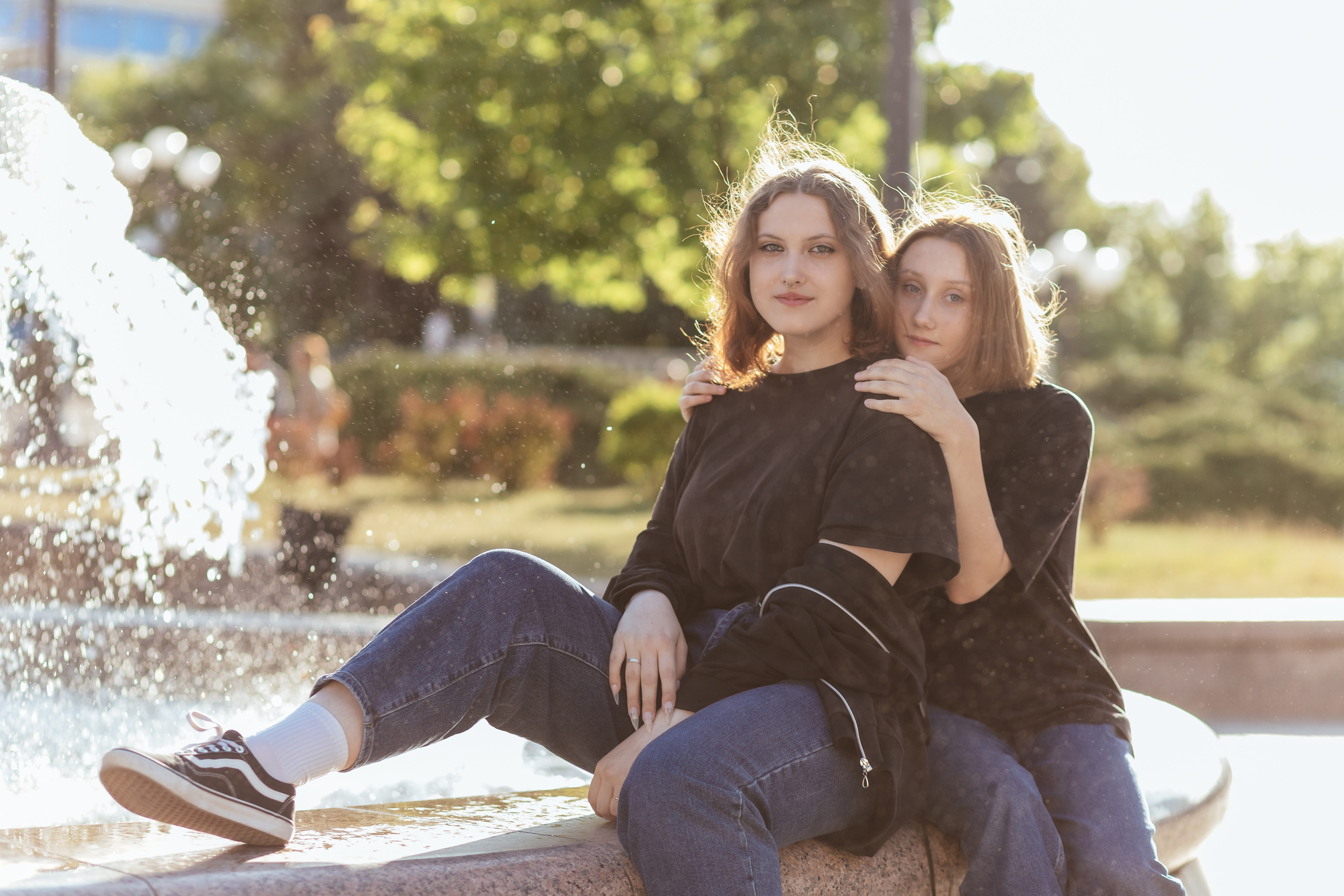 Саша и Лера. Прогулка по вечернему Минску. Семейный фотограф в Минске Приболовец Светлана