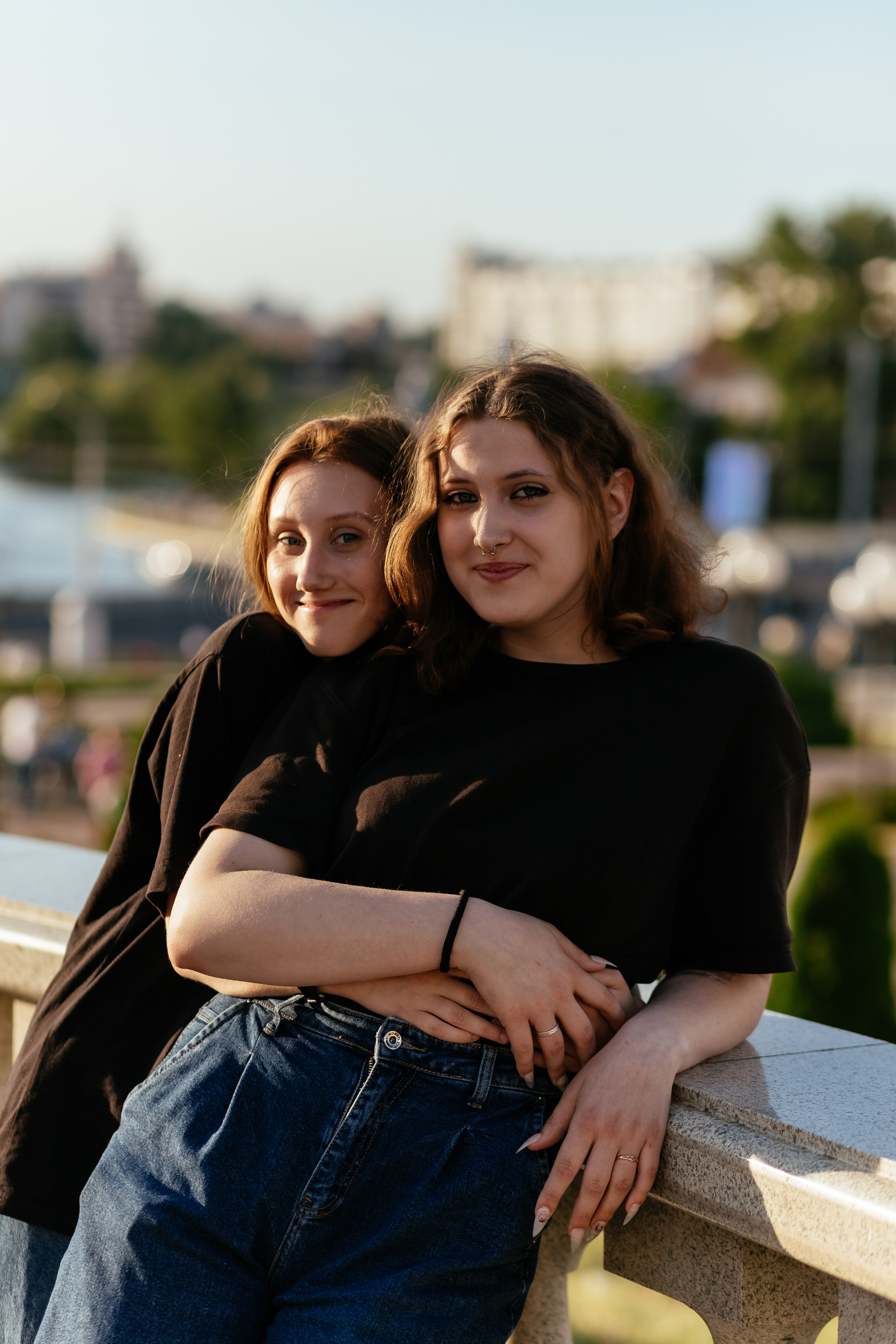 Саша и Лера. Прогулка по вечернему Минску. Семейный фотограф в Минске Приболовец Светлана