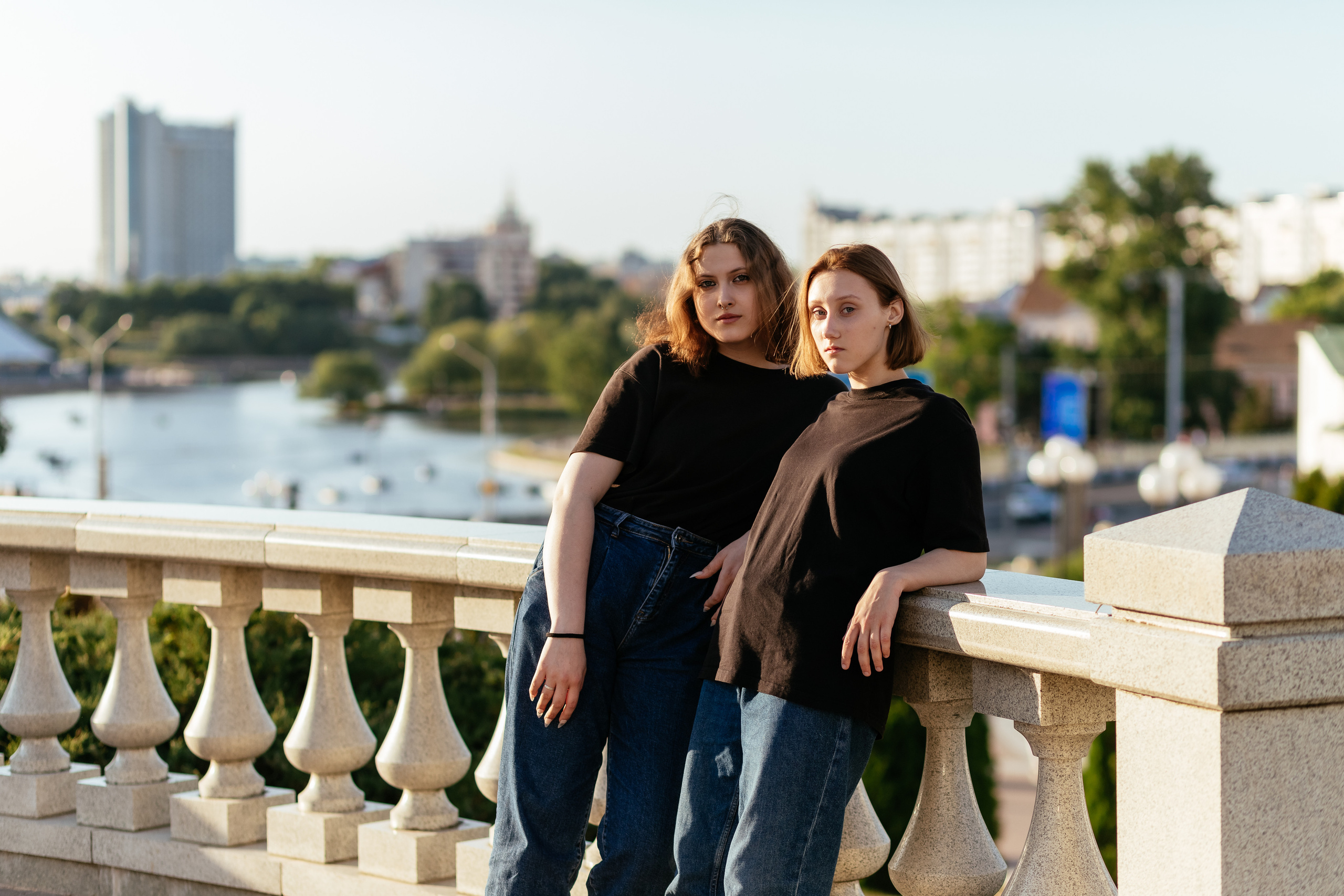 Саша и Лера. Прогулка по вечернему Минску. Семейный фотограф в Минске Приболовец Светлана