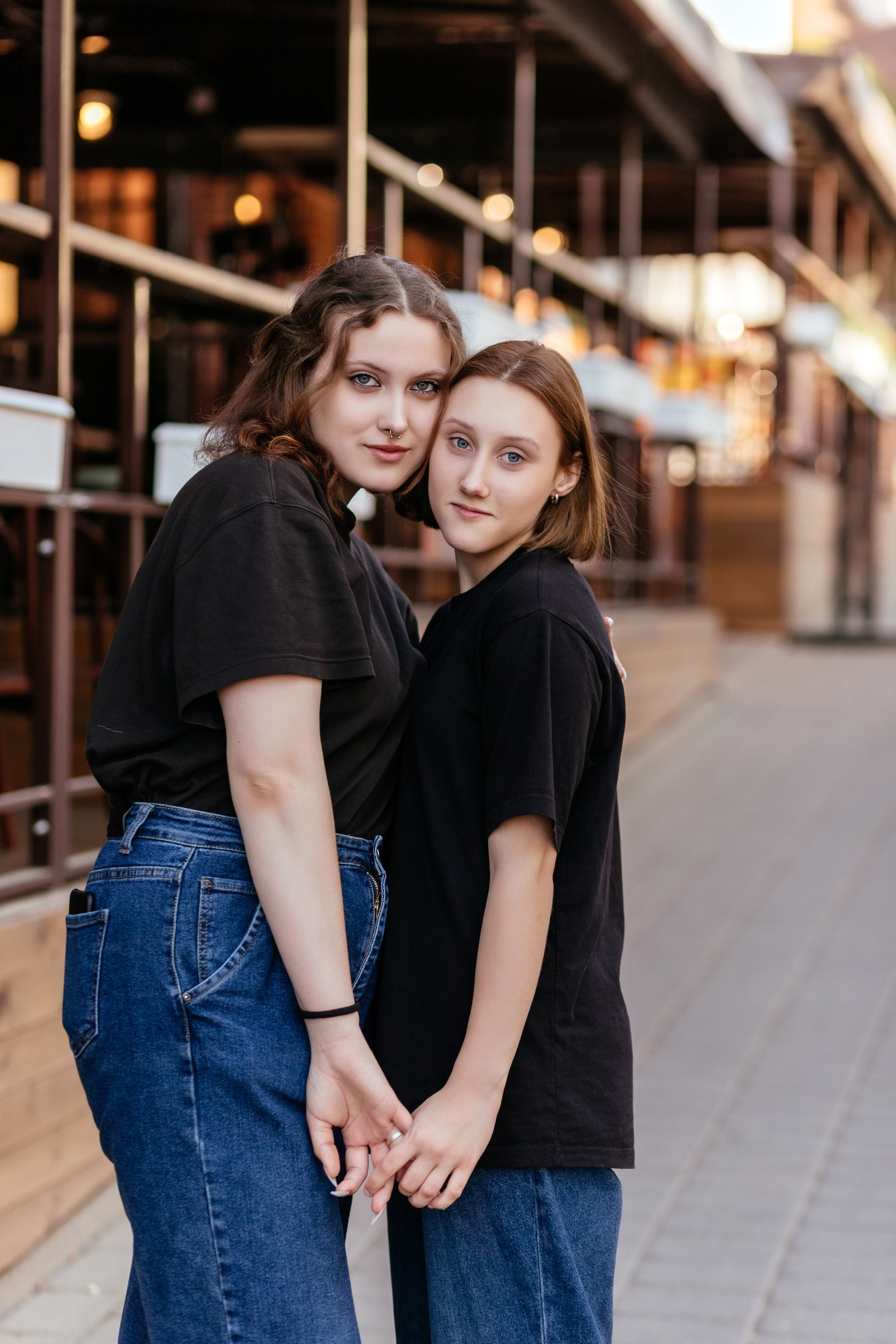 Саша и Лера. Прогулка по вечернему Минску. Семейный фотограф в Минске Приболовец Светлана