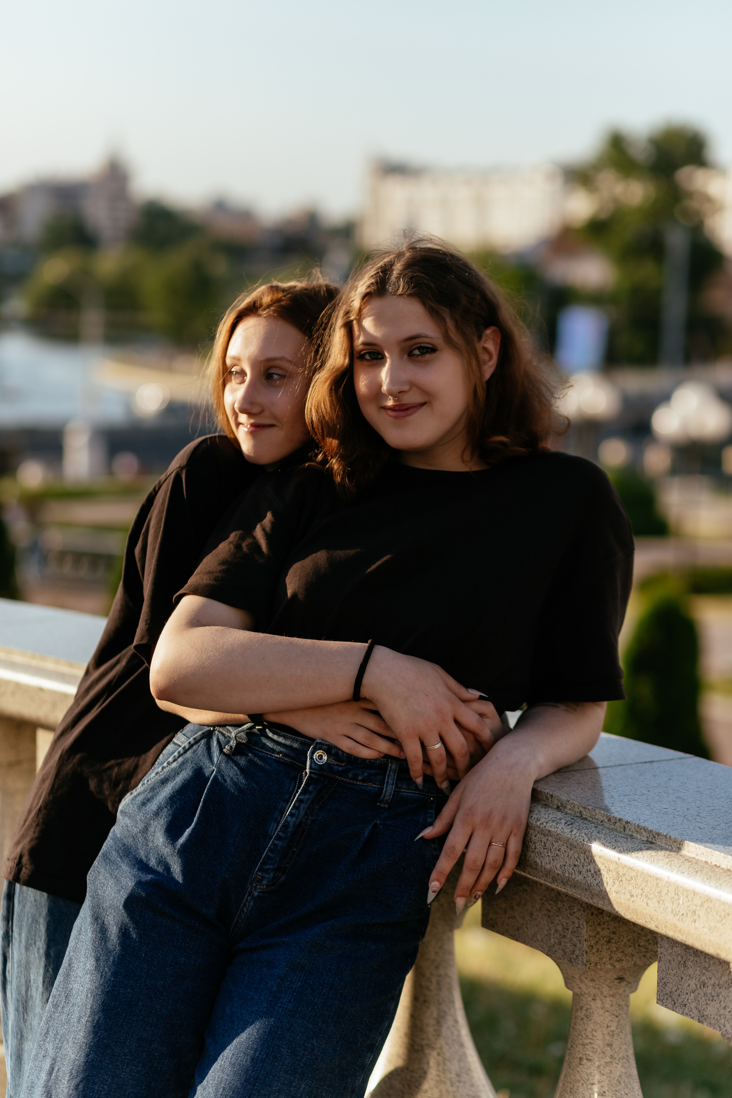 Саша и Лера. Прогулка по вечернему Минску. Семейный фотограф в Минске Приболовец Светлана