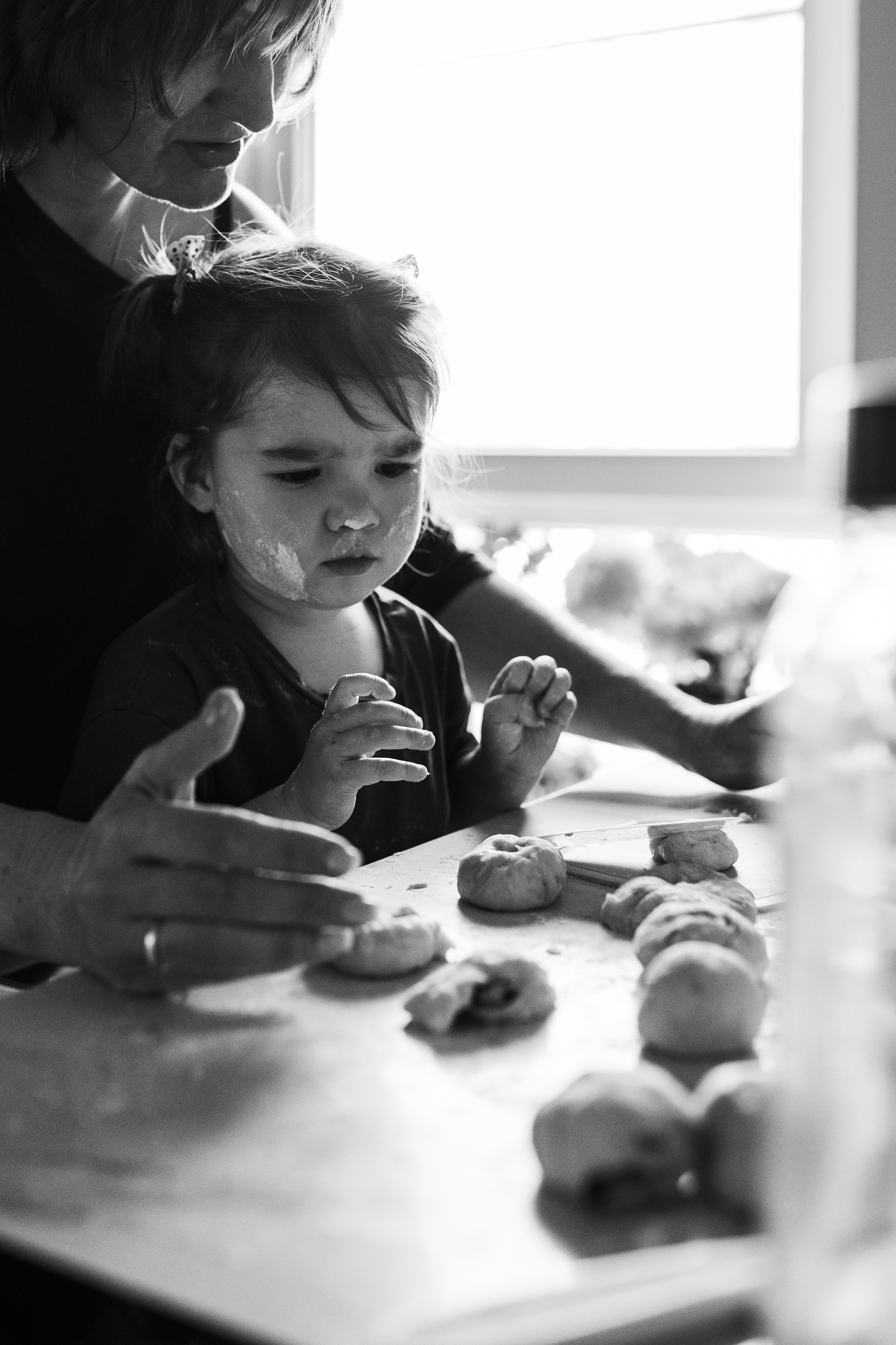 Руслан, Марта и Кира дома. Семейный и свадебный lifestyle-фотограф в Москве Мария Петрова