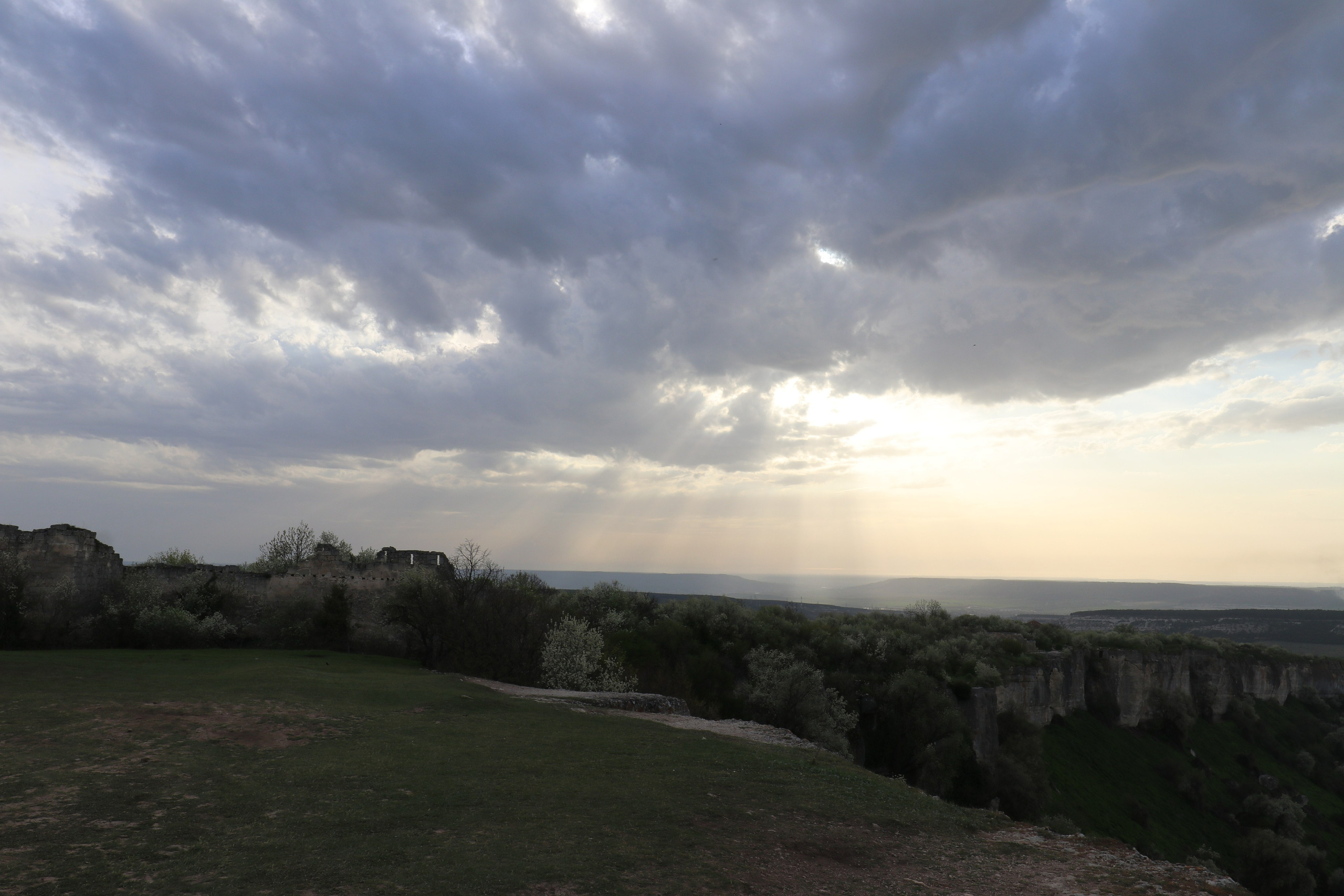 Крым. ЮБК (Бахчисарай, Кастрополь, Таракташская тропа). Май 2021. Путешественник-фотограф из Санкт-Петербурга Татьяна Свистулина
