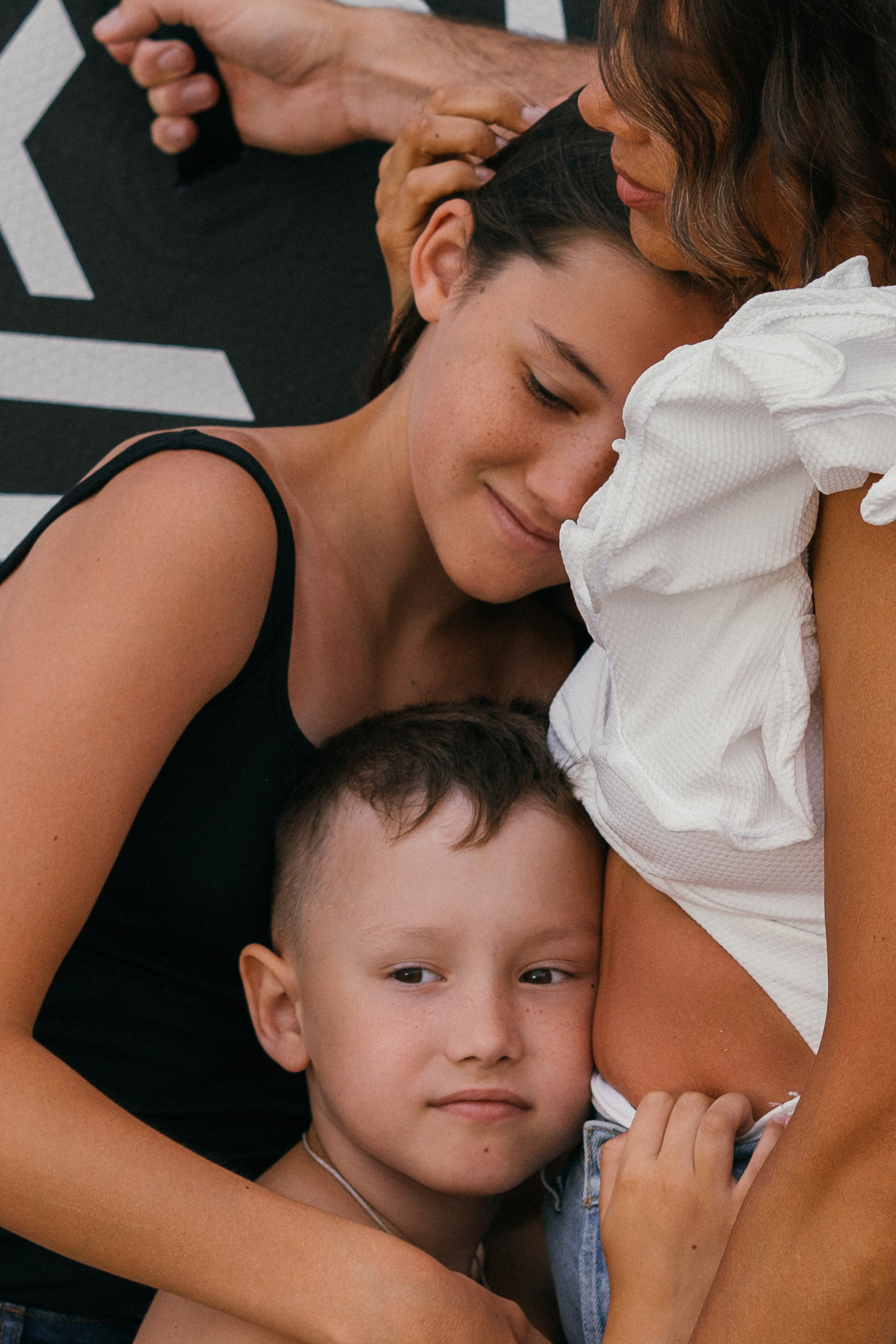 Семейные кадры у озера – спокойствие и гармония в Абрау-Дюрсо, фотограф Абрау-Дюрсо