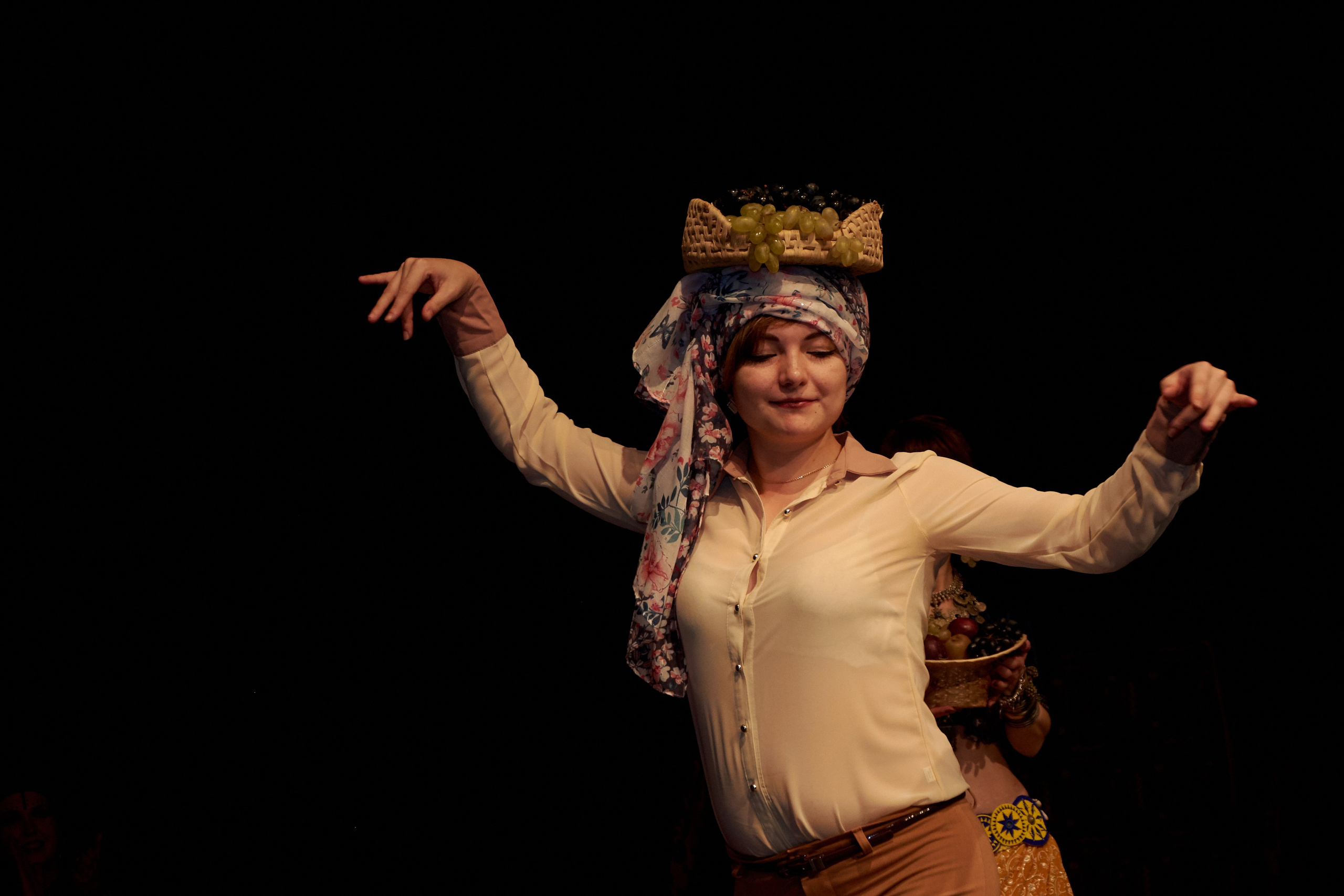 Город танцующего народа. Ольга Чёкотова (Фотограф Кострома)