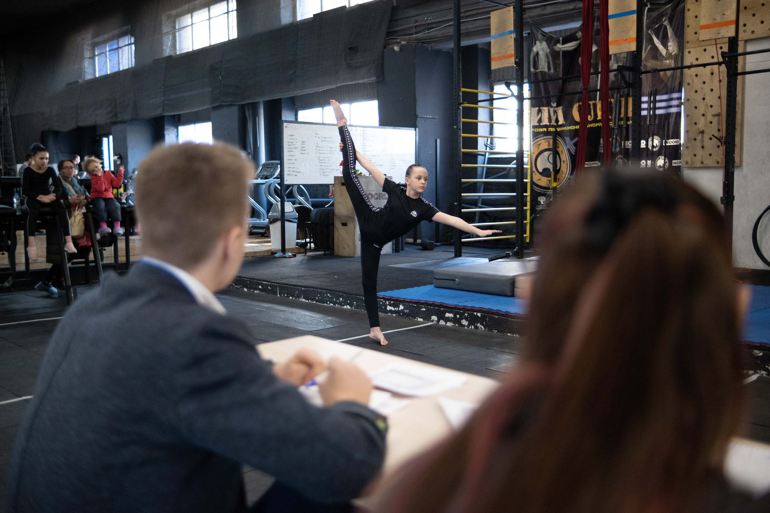 Внутриклубные соревнования по воздушной гимнастике 02.04.23