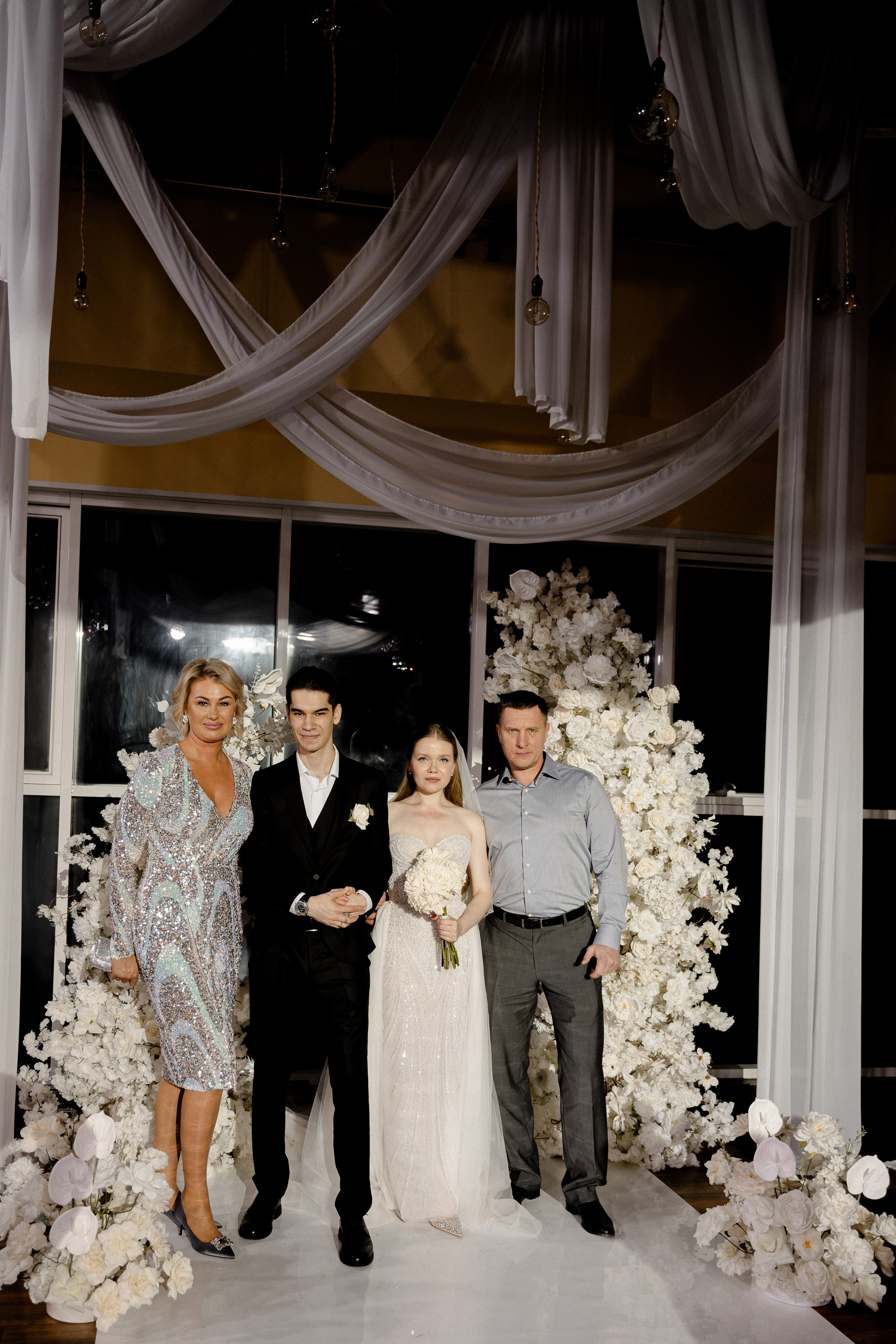 СВАДЕБНАЯ СЬЕМКА СБОРОВ В ОТЕЛЕ И ВЫЕЗД НА ЦЕРЕМОНИЮ (СНЯТО В СИБИРЕ В НИЖНЕВАРТОВСКЕ). Профессиональный фотограф, Санкт-Петербург — Виктория Богомолова