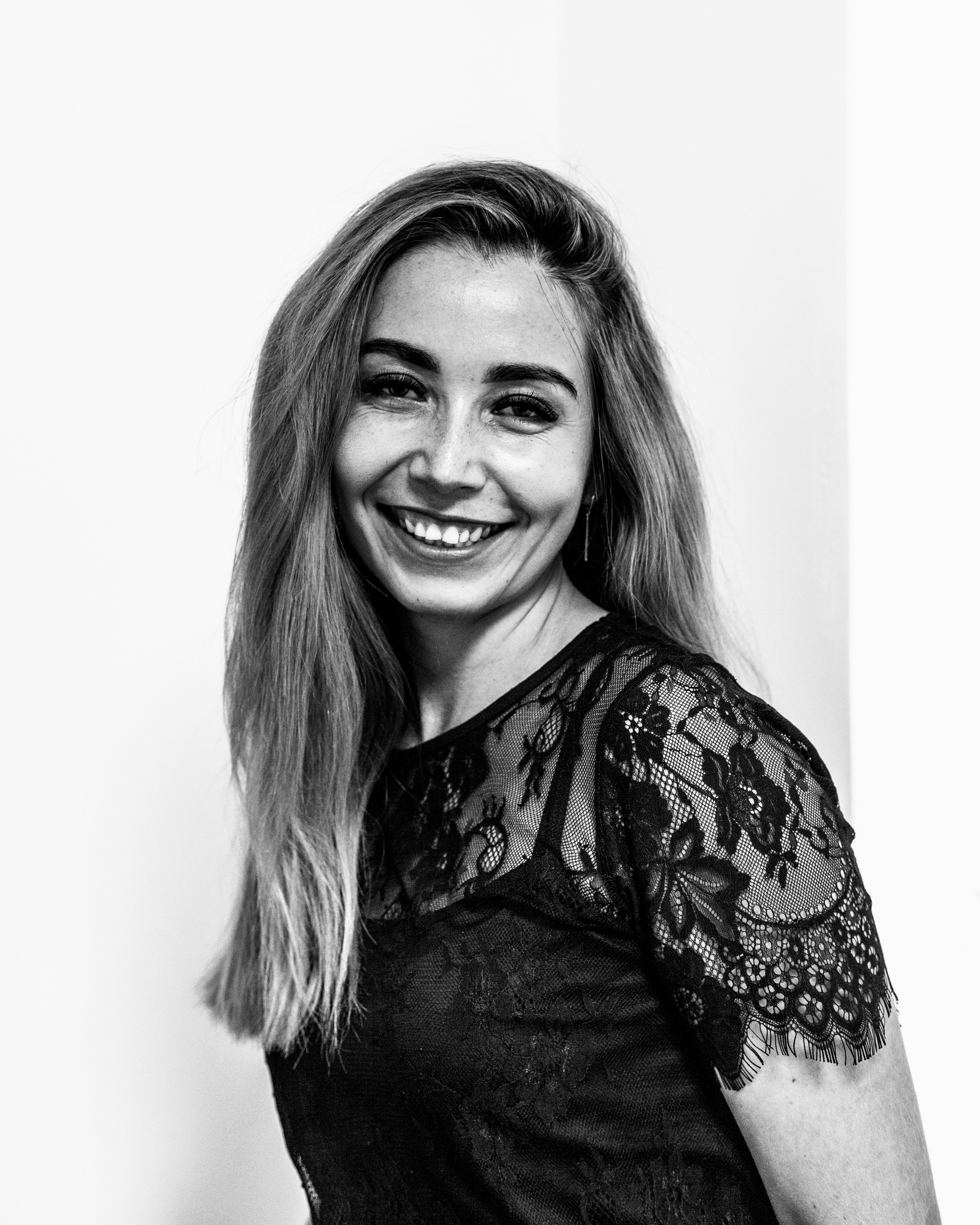 Черно-белый женский круг 09.09.23. Фотограф Старый Оскол Мавлыга Мария