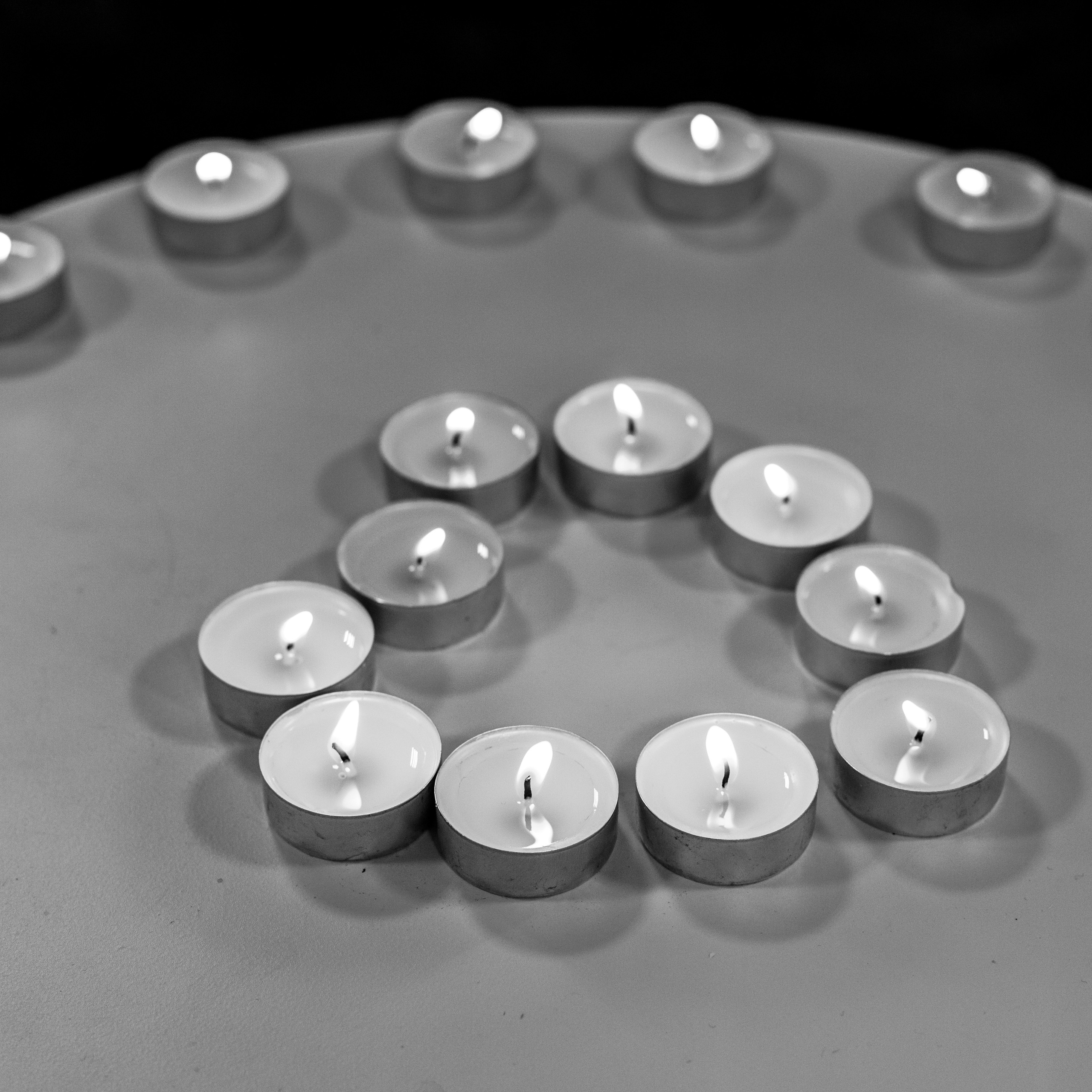 Черно-белый женский круг 09.09.23. Фотограф Старый Оскол Мавлыга Мария