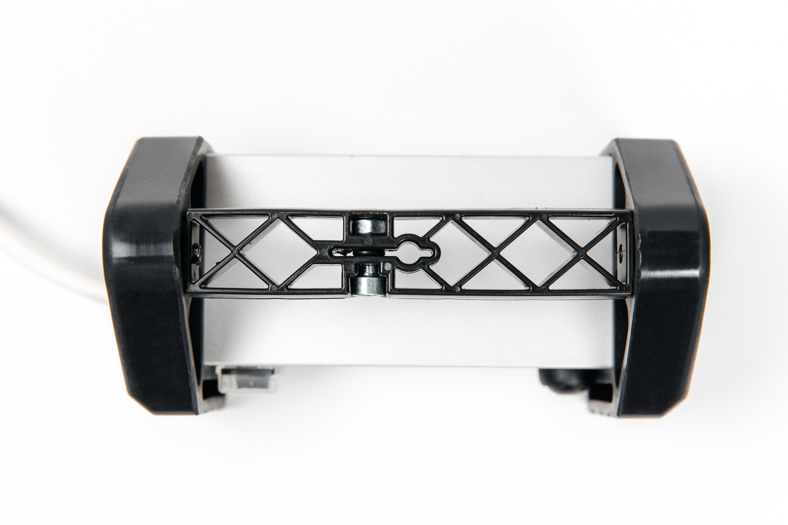 LOSSEW. Контент для производителя малярных ламп. Лихошерстов Андрей — фотограф для бизнеса из Сибири