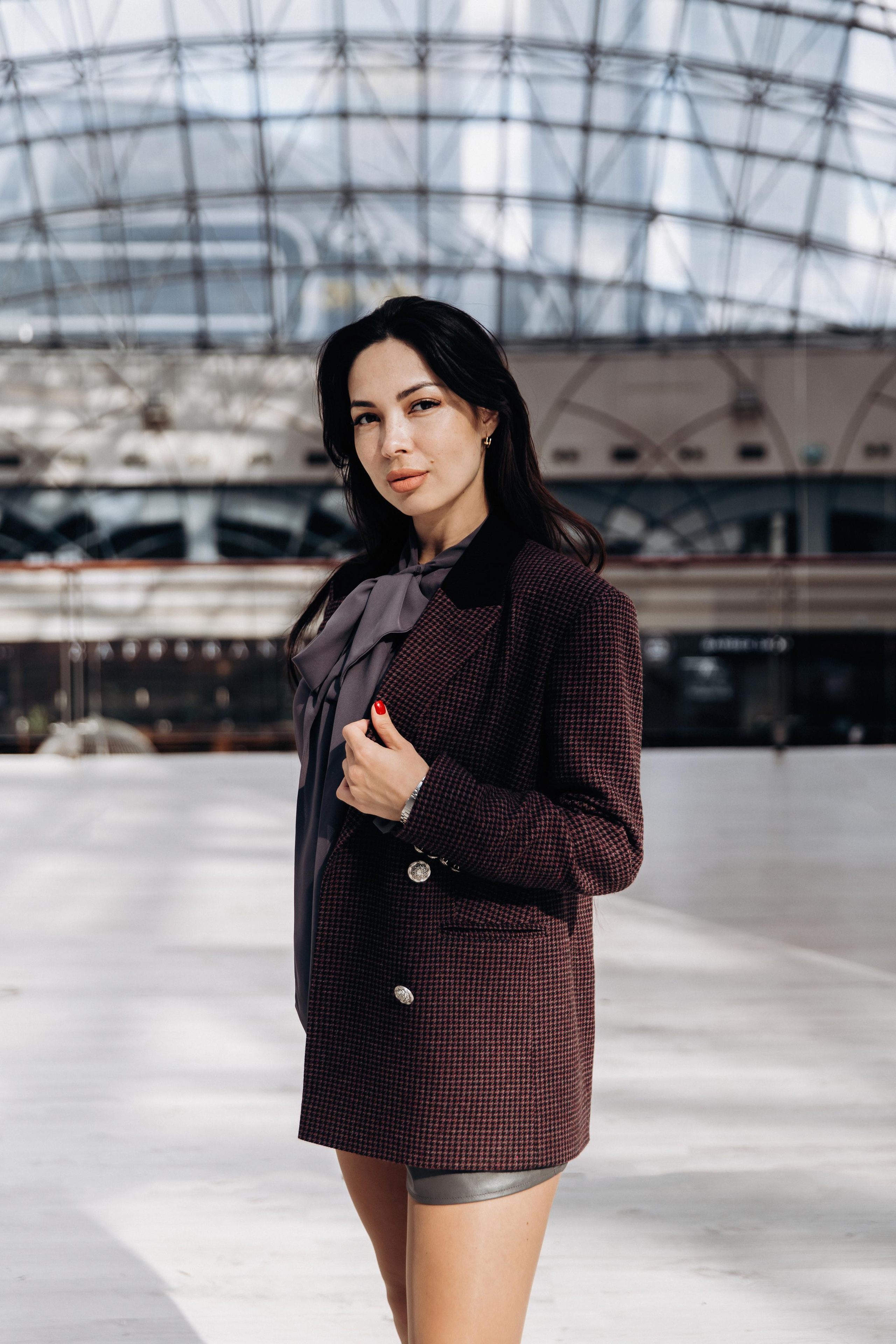 Studio Gross. Контент для бренда женской одежды. Лихошерстов Андрей — фотограф для бизнеса из Сибири