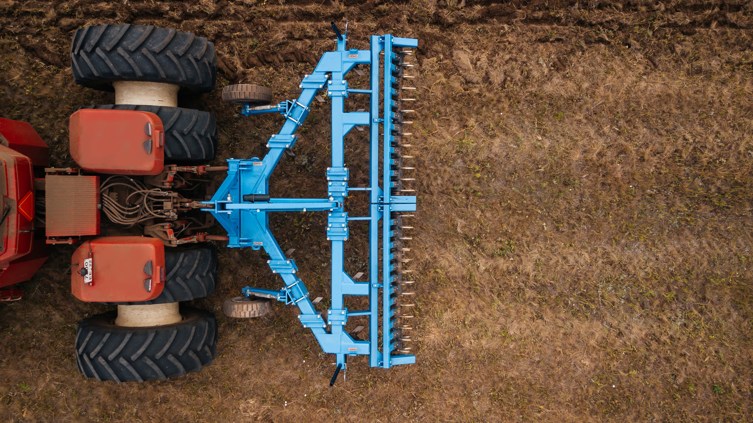 Анитим. Техника для обработки почвы. Лихошерстов Андрей — фотограф для бизнеса из Сибири