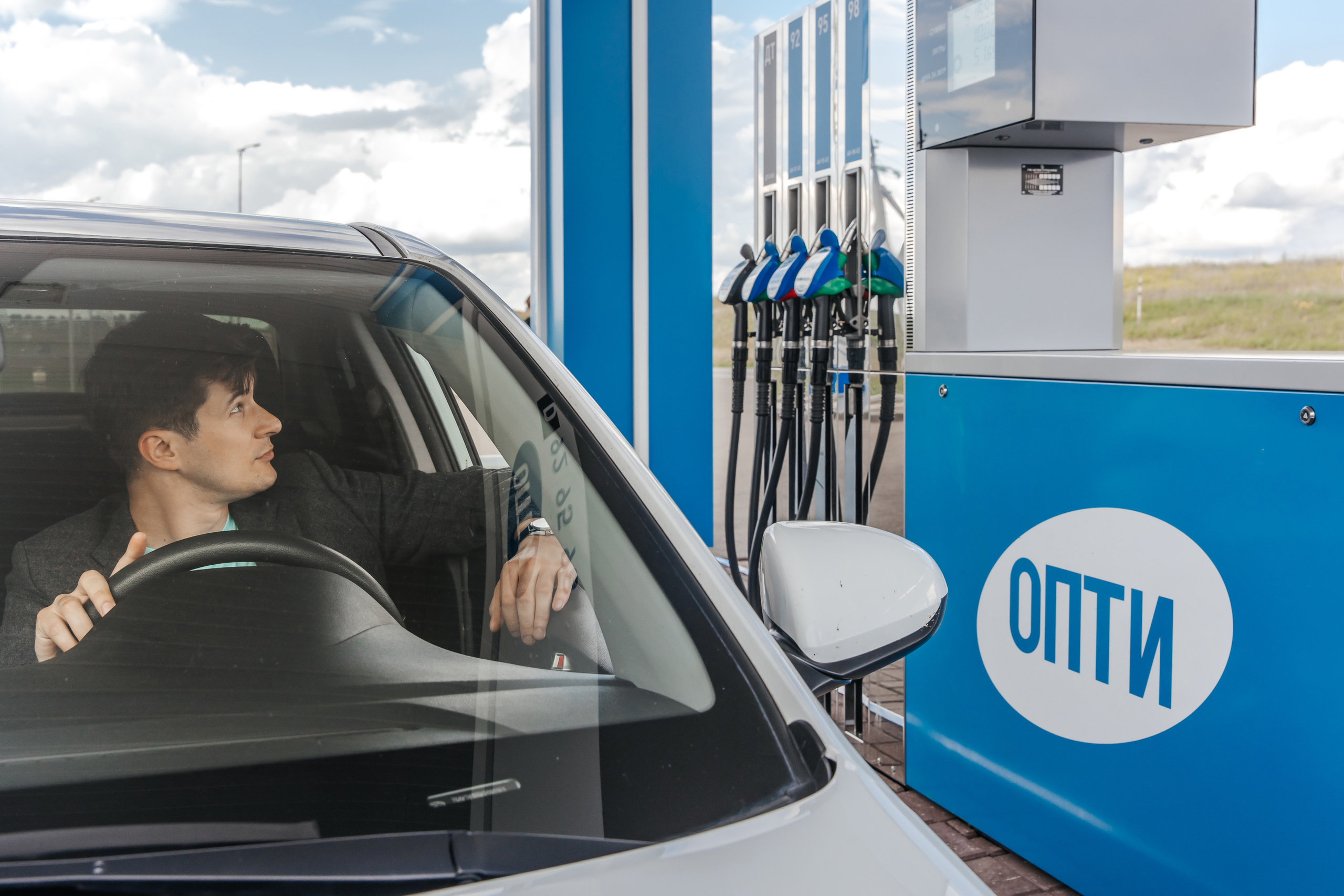 АЗС ОПТИ. Контент для соцсетей и рекламы. Лихошерстов Андрей — фотограф для бизнеса из Сибири