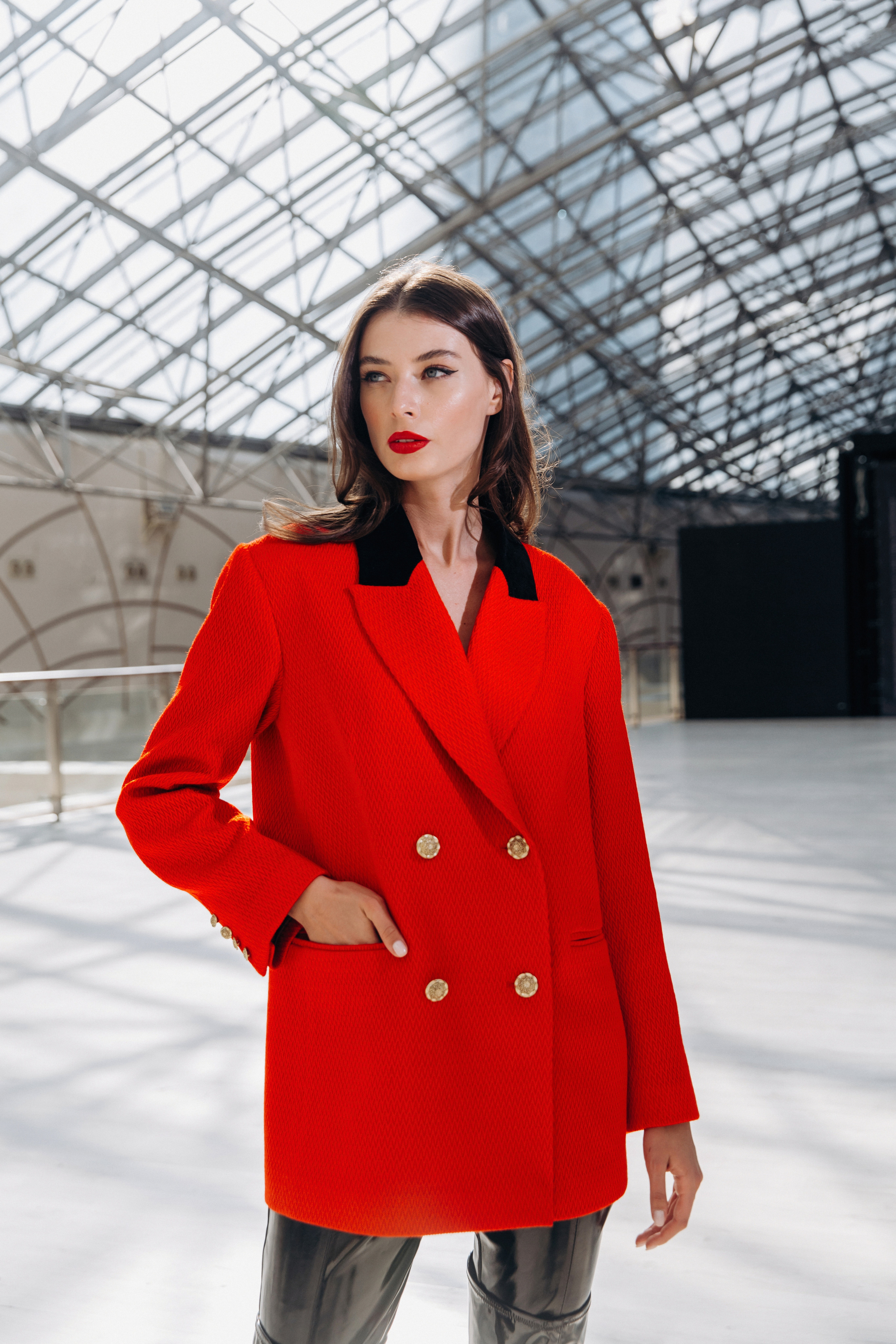 Studio Gross. Российский бренд женской одежды. Микс съемок. Лихошерстов Андрей — фотограф для бизнеса из Сибири