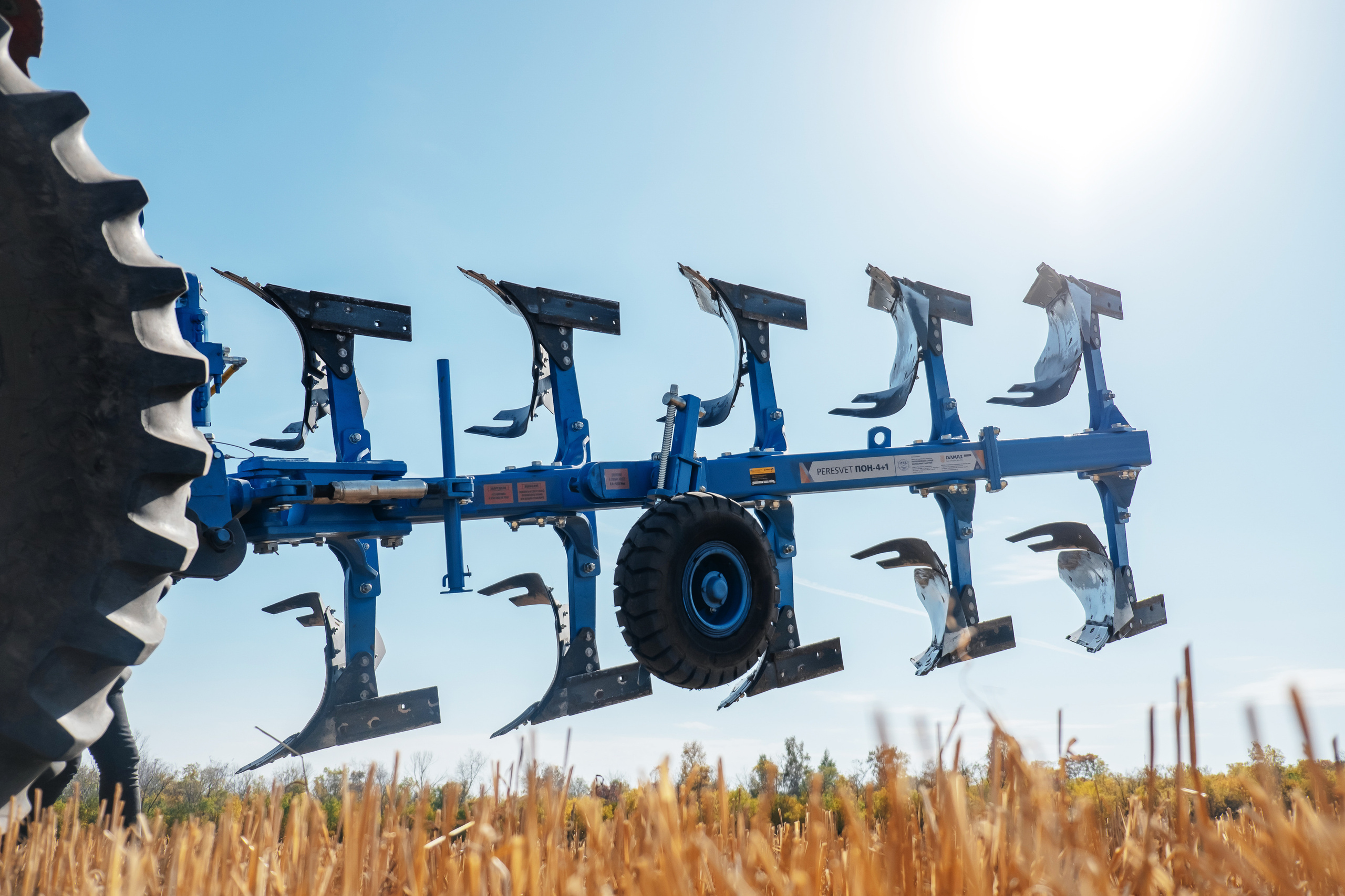 Анитим. Техника для обработки почвы. Лихошерстов Андрей — фотограф для бизнеса из Сибири