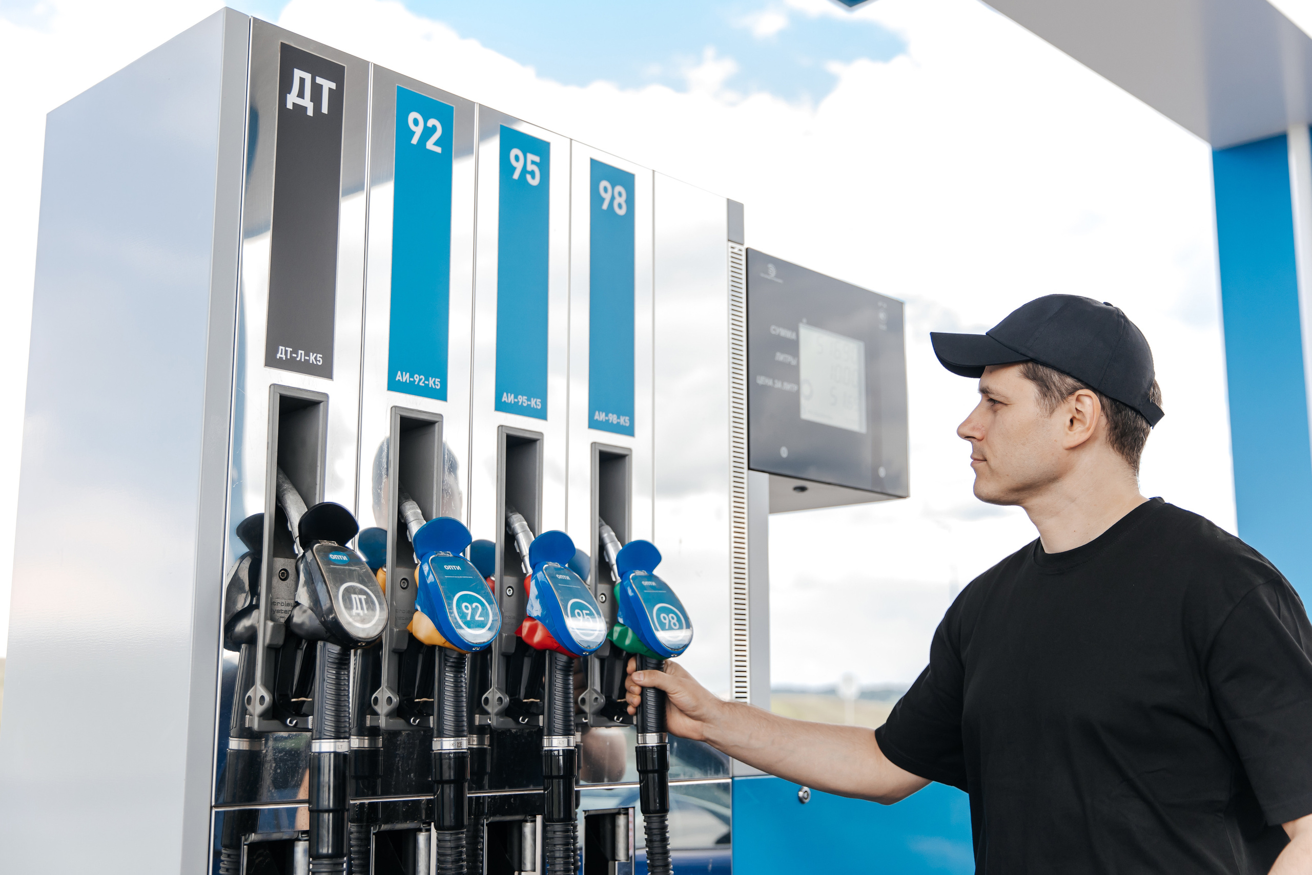 АЗС ОПТИ. Контент для соцсетей и рекламы. Лихошерстов Андрей — фотограф для бизнеса из Сибири