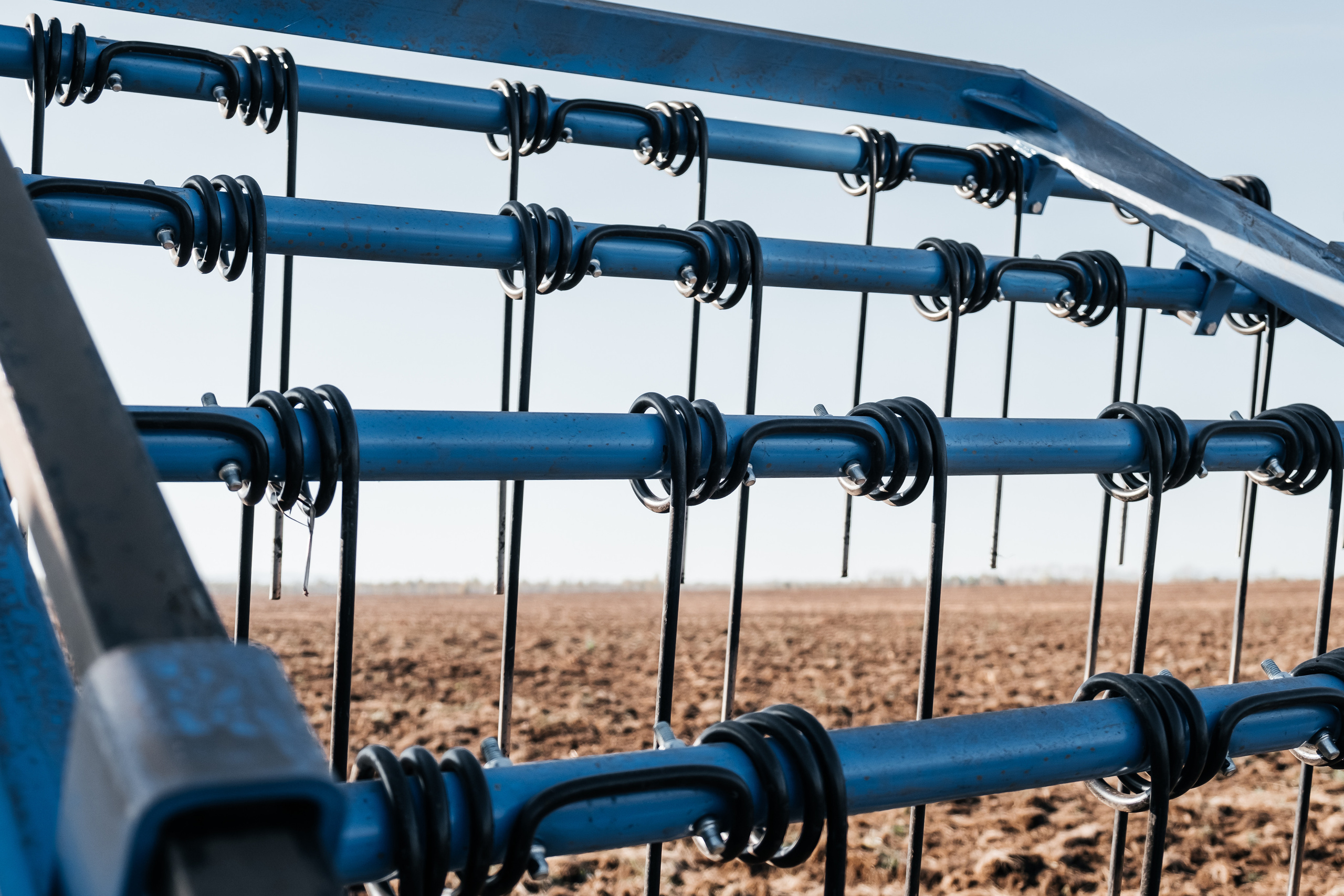 Анитим. Техника для обработки почвы. Лихошерстов Андрей — фотограф для бизнеса из Сибири