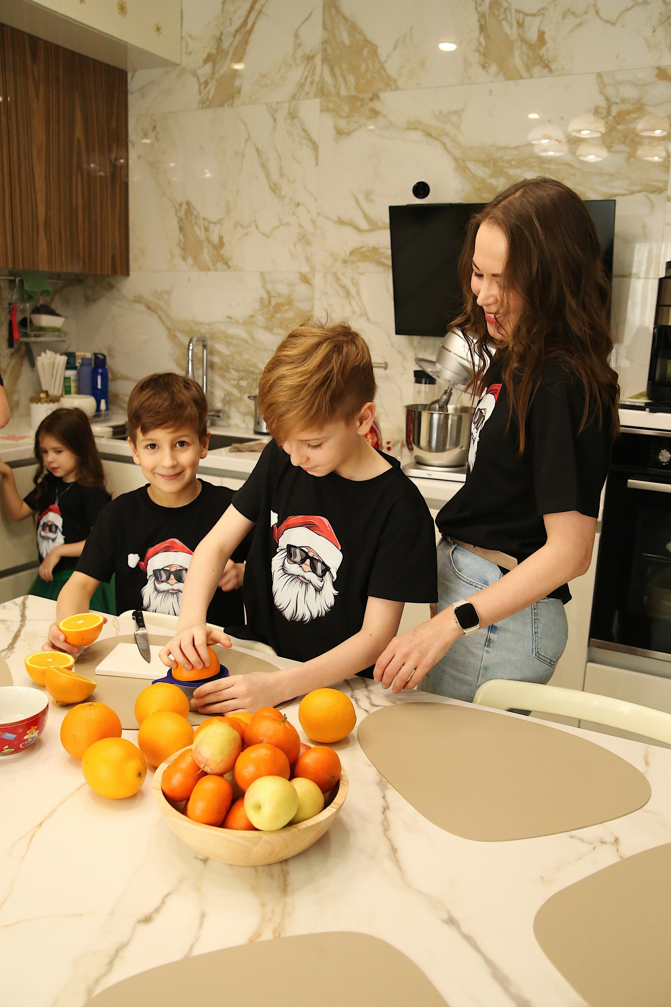 Хисамовы. Домашняя съемка. Фотограф Пирумян Анна. г. Сургут, г. Воронеж