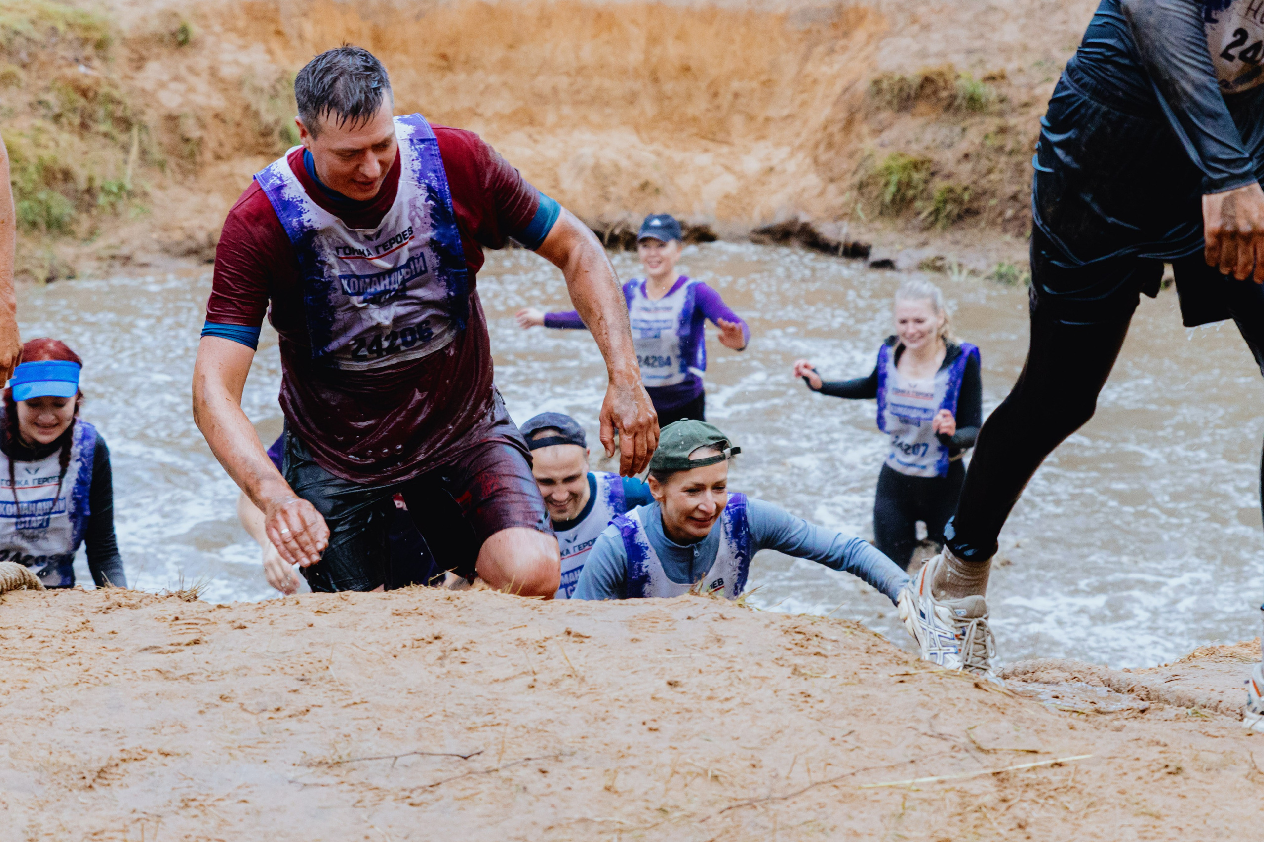 Гонка героев 2025 в Санкт-Петербурге. Фотограф в Москве и Санкт-Петербурге Дарина