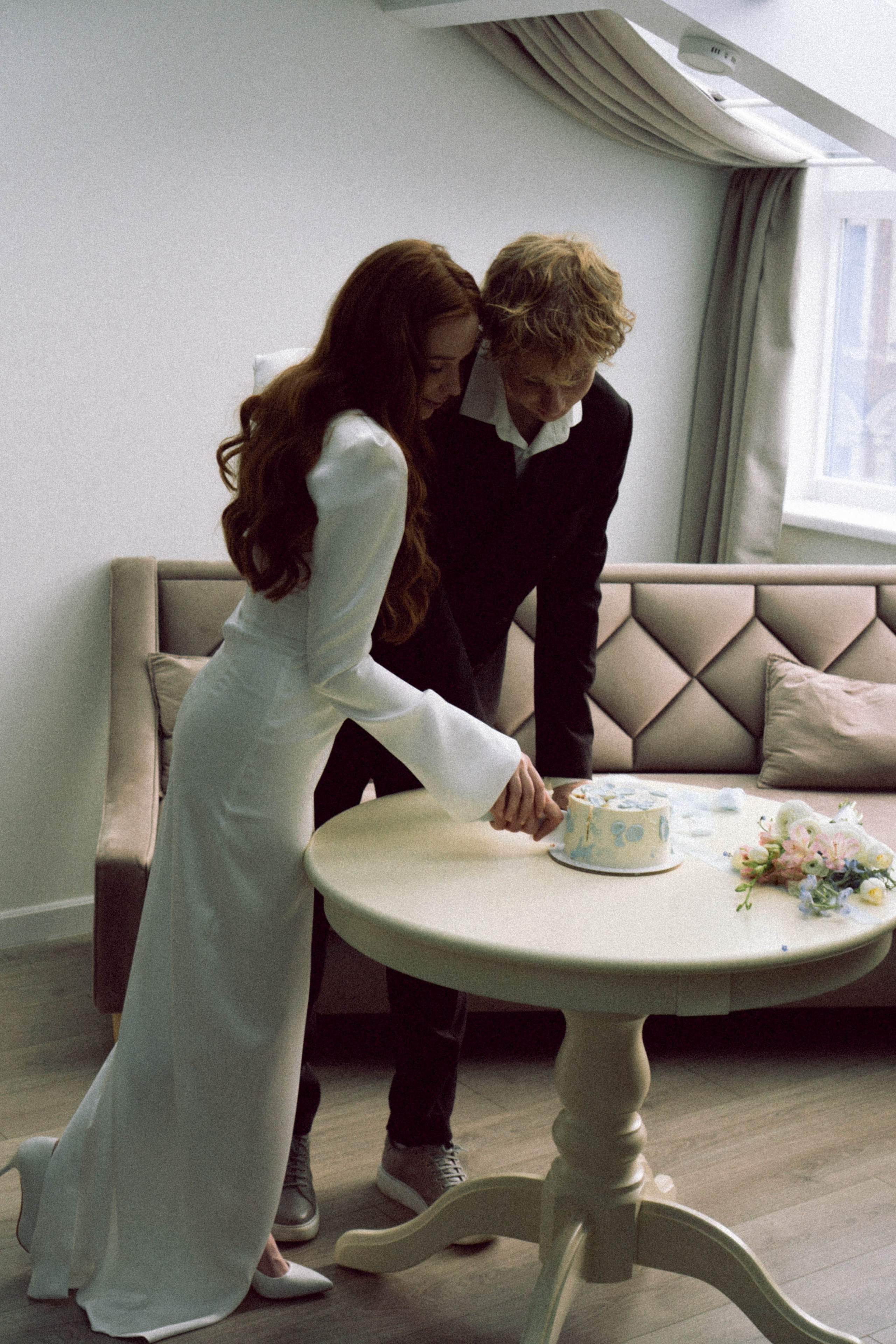 СВАДЕБНАЯ СЬЕМКА В ОТЕЛЕ. СБОРЫ ЖЕНИХА И НЕВЕСТЫ И ТАКЖЕ ТОР И ПОДГОТОВКА К ПРОГУЛКЕ. Профессиональный фотограф, Санкт-Петербург — Виктория Богомолова