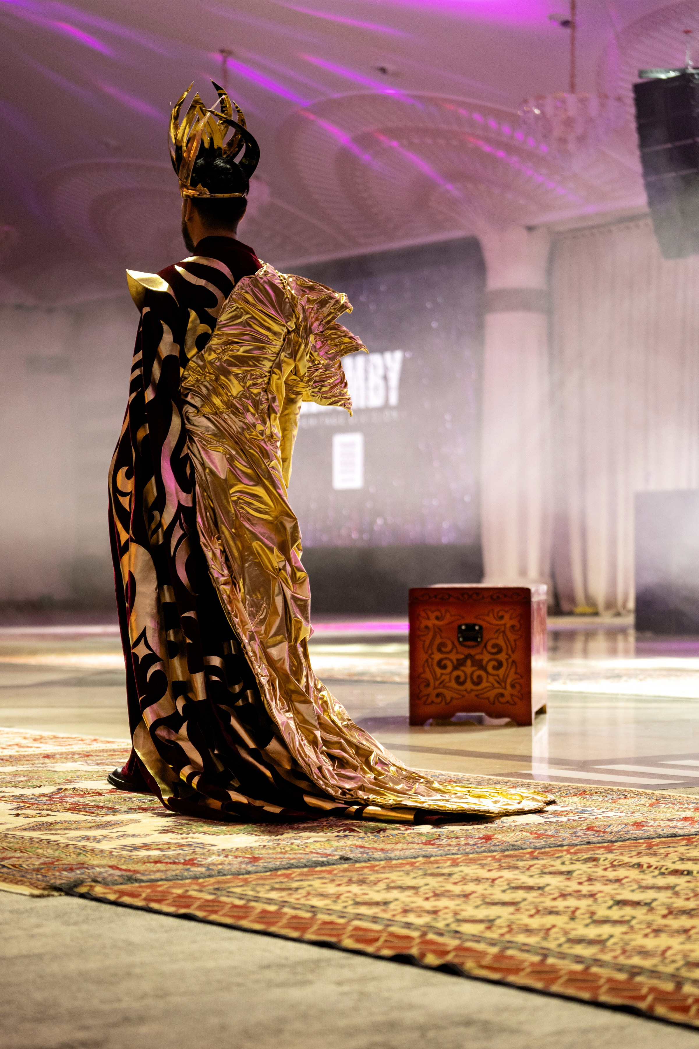 Zhamby. Сайт Алматинского НЮ АРТ, будуар и фэшн фотографа Дениса Карпенко