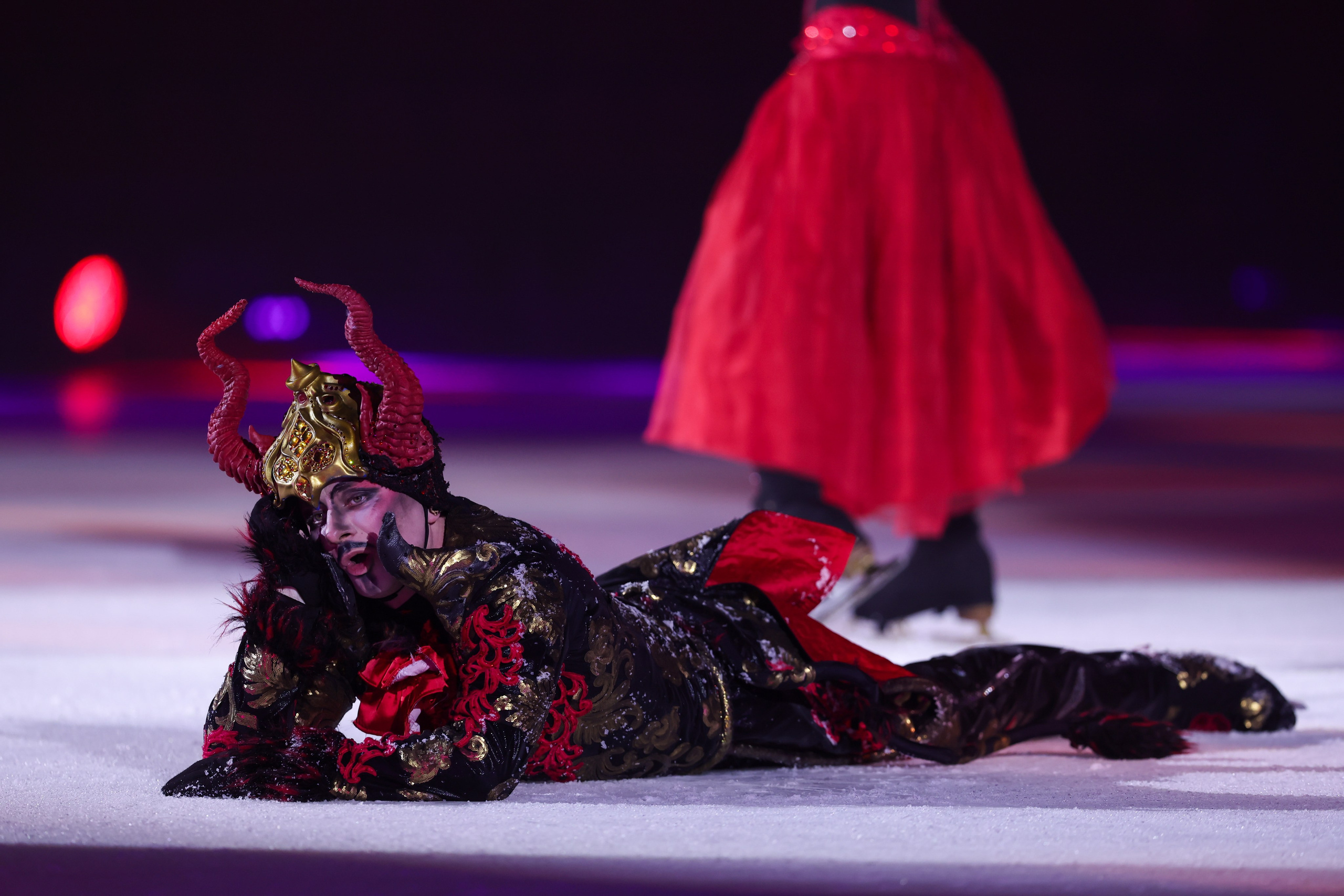 «Вечера на хуторе» ледовое шоу 25.12.2025. Спортивный и репортажный фотограф Антон Тереханов