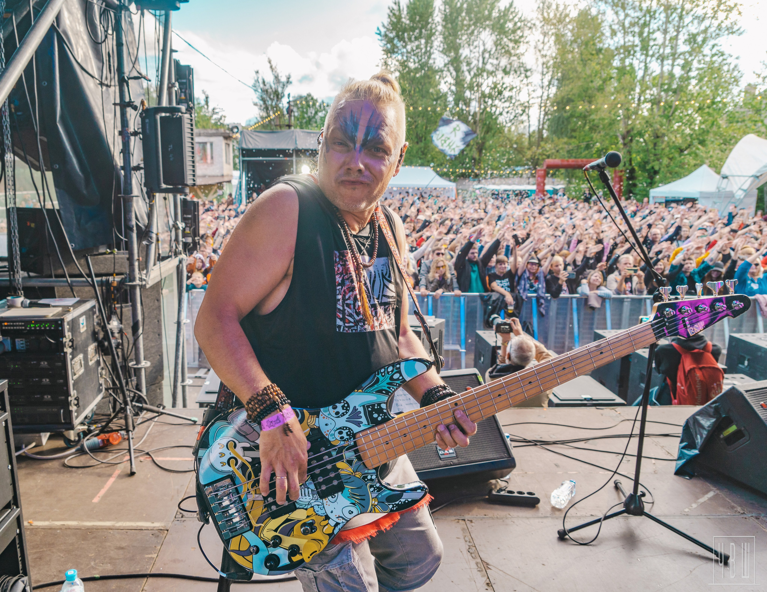 Живой! 2025, День Второй. Человек в Шляпе