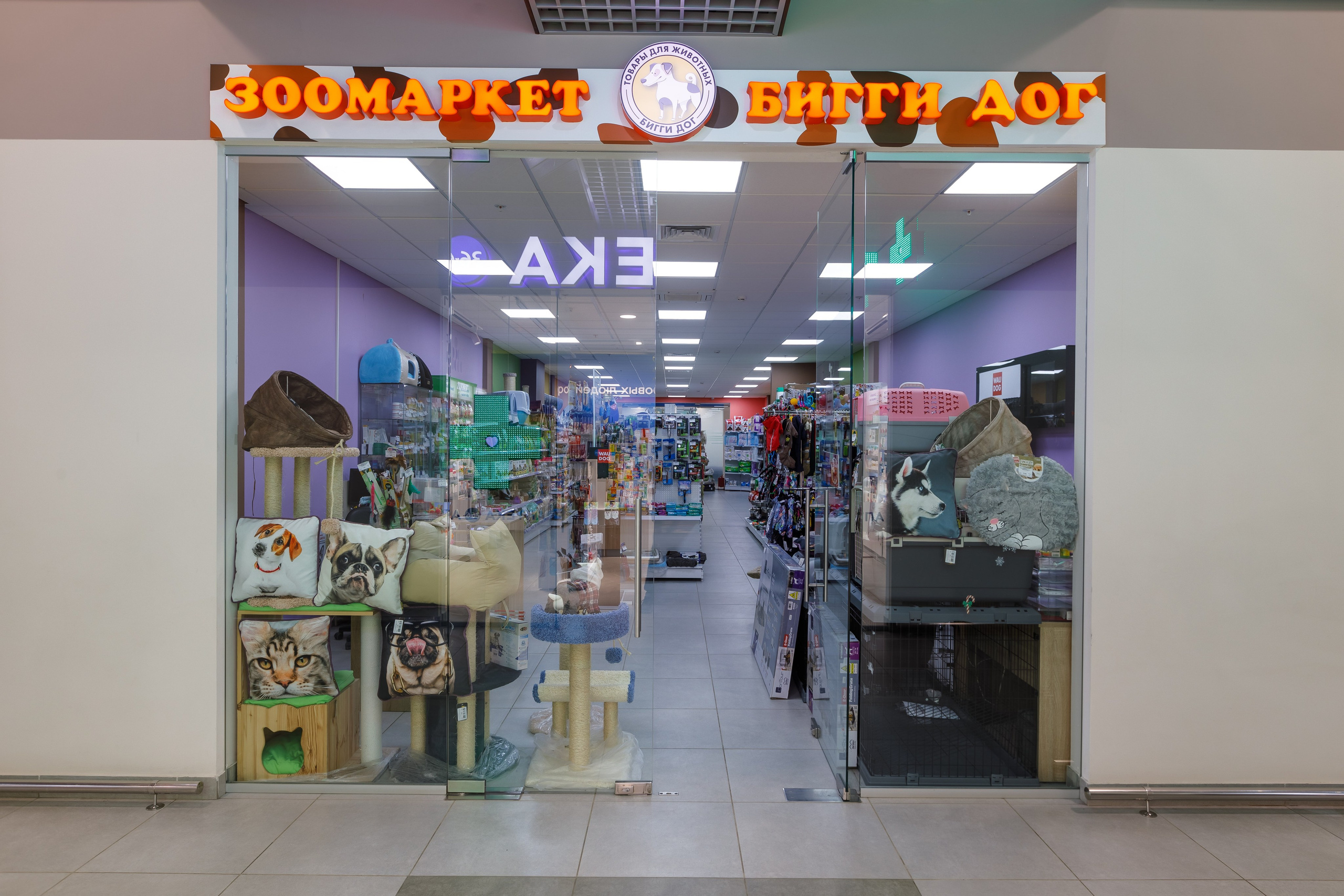 Фотосъемка торгового центра Покровский. Интерьерный фотограф в Москве Роман Потапов