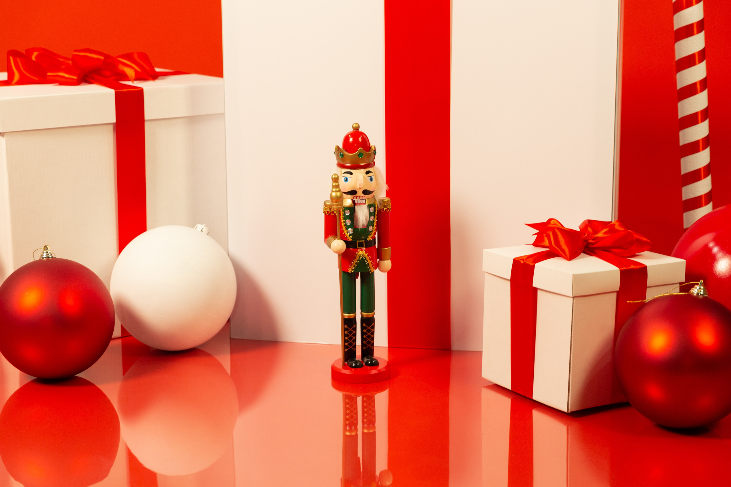 Новогодний подарок. Фотостудия Алматы. Фотосъемка Алматы. Фотосессия Алматы. Фотокурсы. Обучение фотографии. Аренда студии