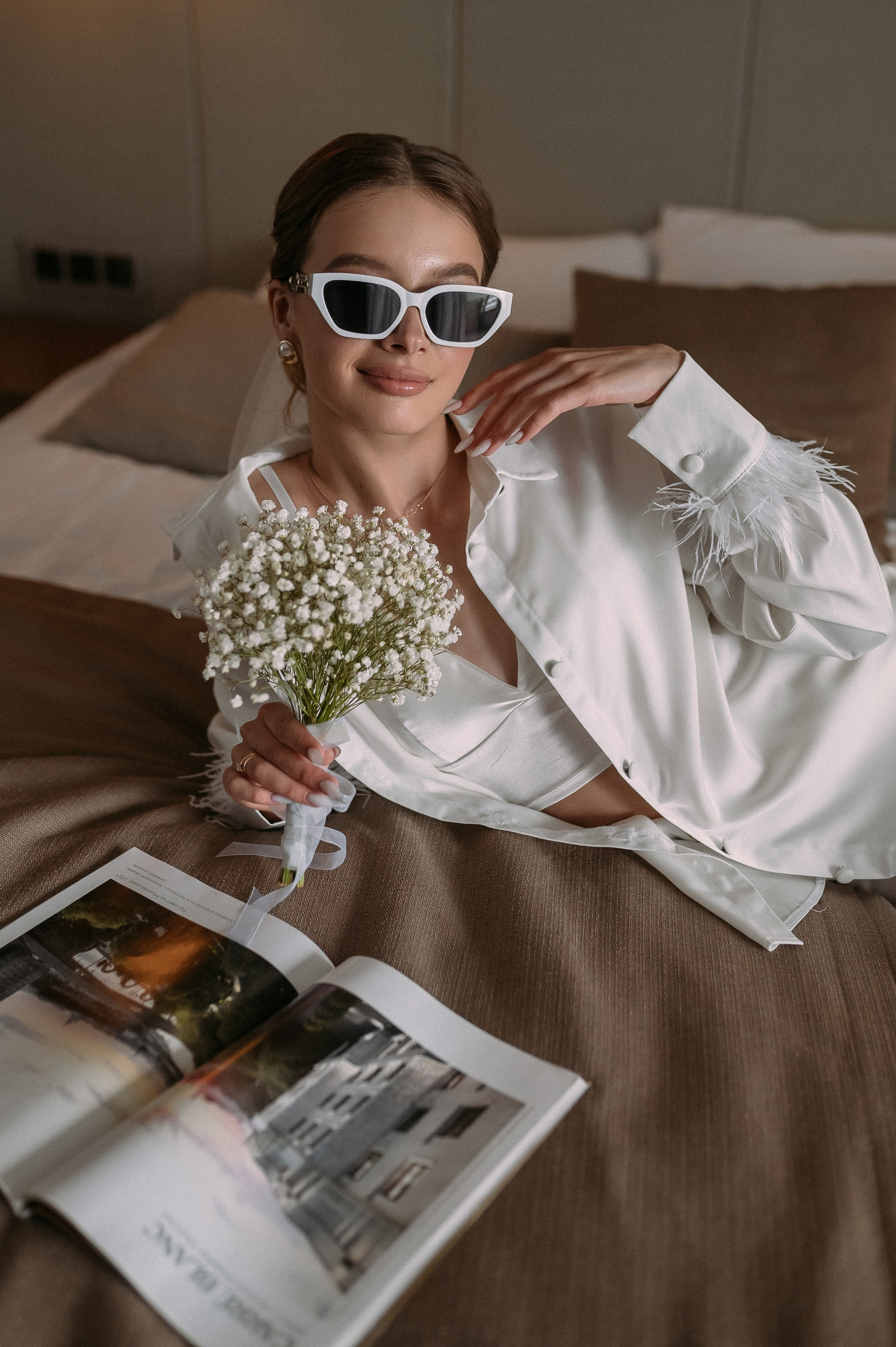 Свадебное утро и прогулка красивой яркой пары. Свадебный и семейный фотограф в Симферополе Дарья Маркова