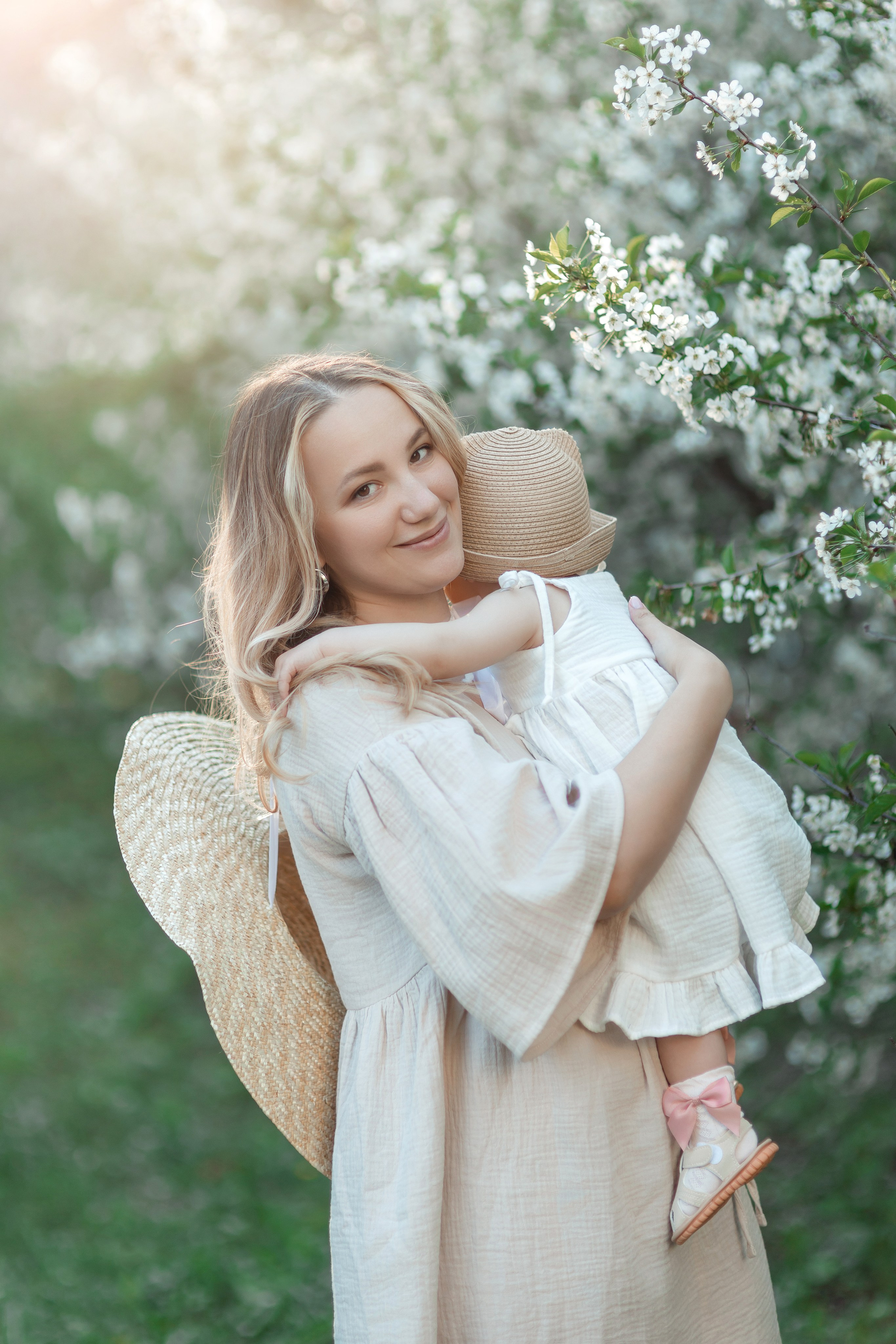 Ксения и Лиза. Главная