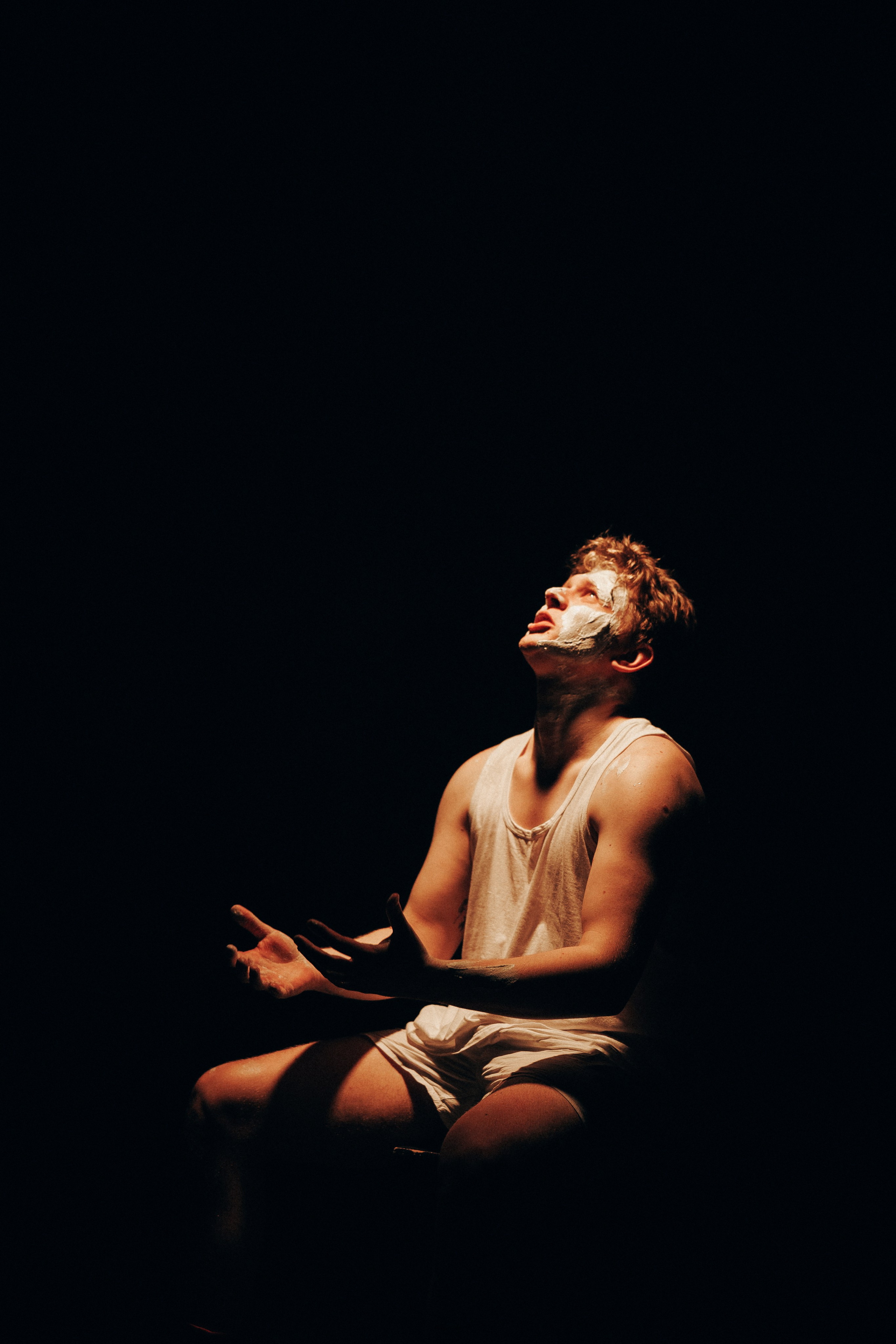 «Продаются детские ботиночки, неношенные». Профессиональный фотограф в Санкт-Петербурге Александр Волосенцев