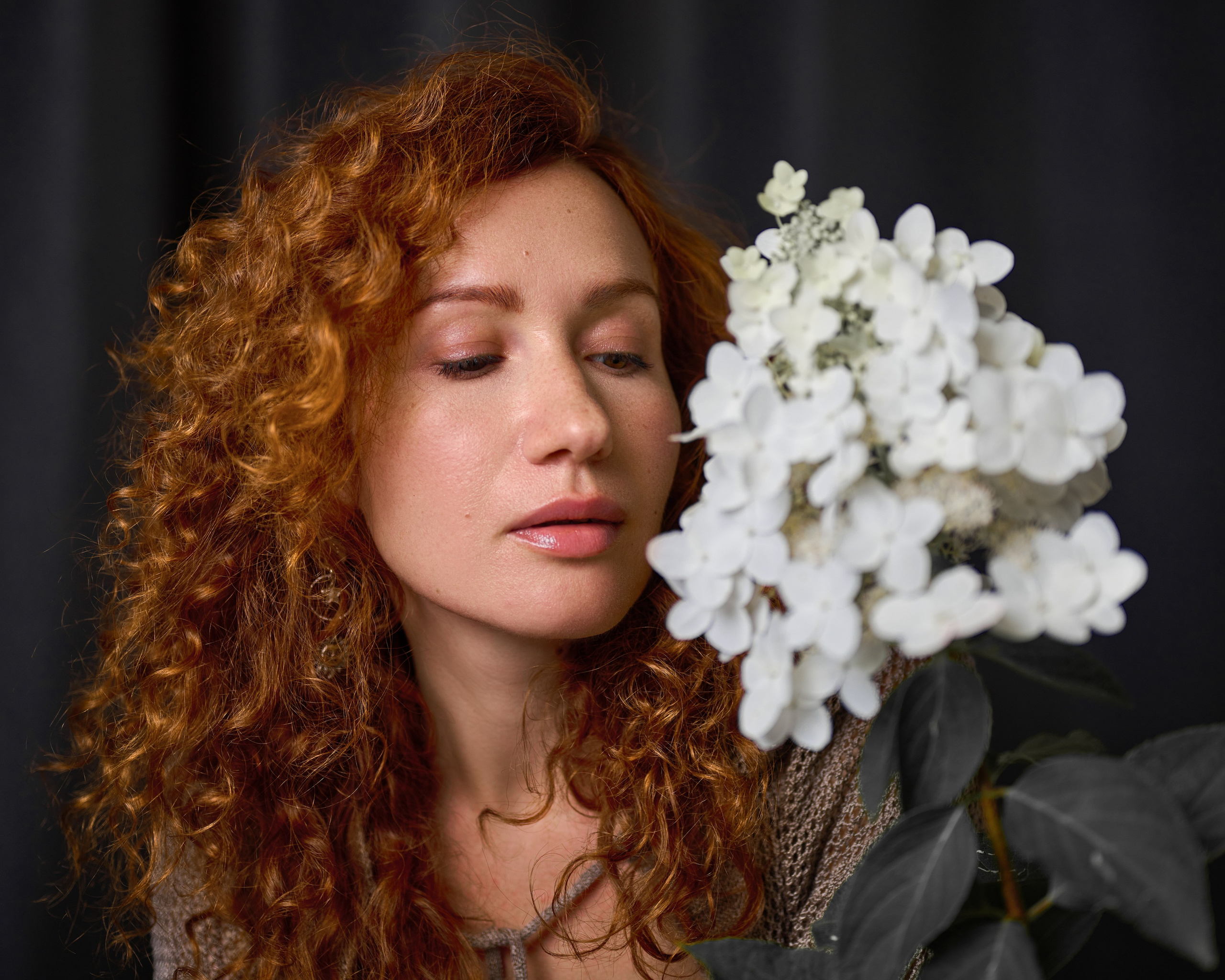 Фотосессия женщины в страстном образе