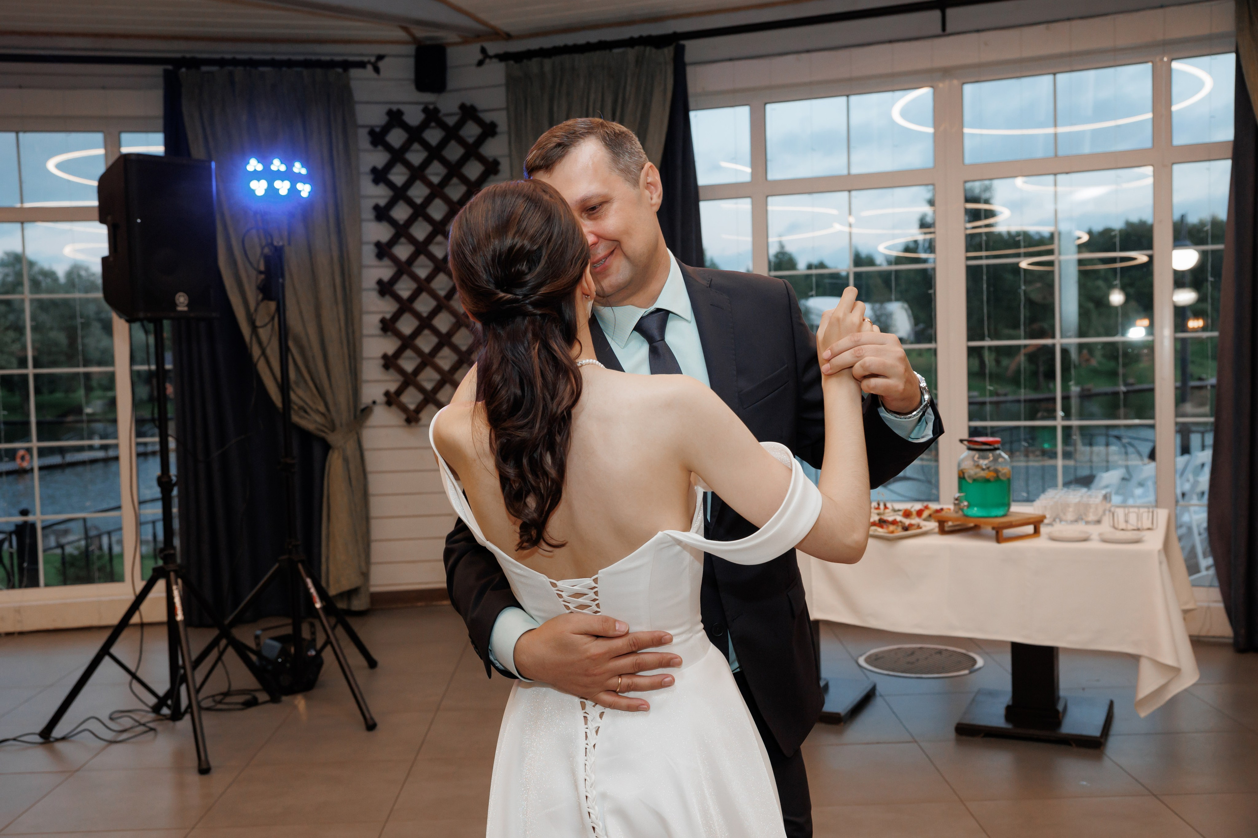 Регистрация в отеле Fish Point, ЗАГС Бутово, прогулка в Остафьево. Свадебный и репортажный фотограф (Москва, Королев и другие)