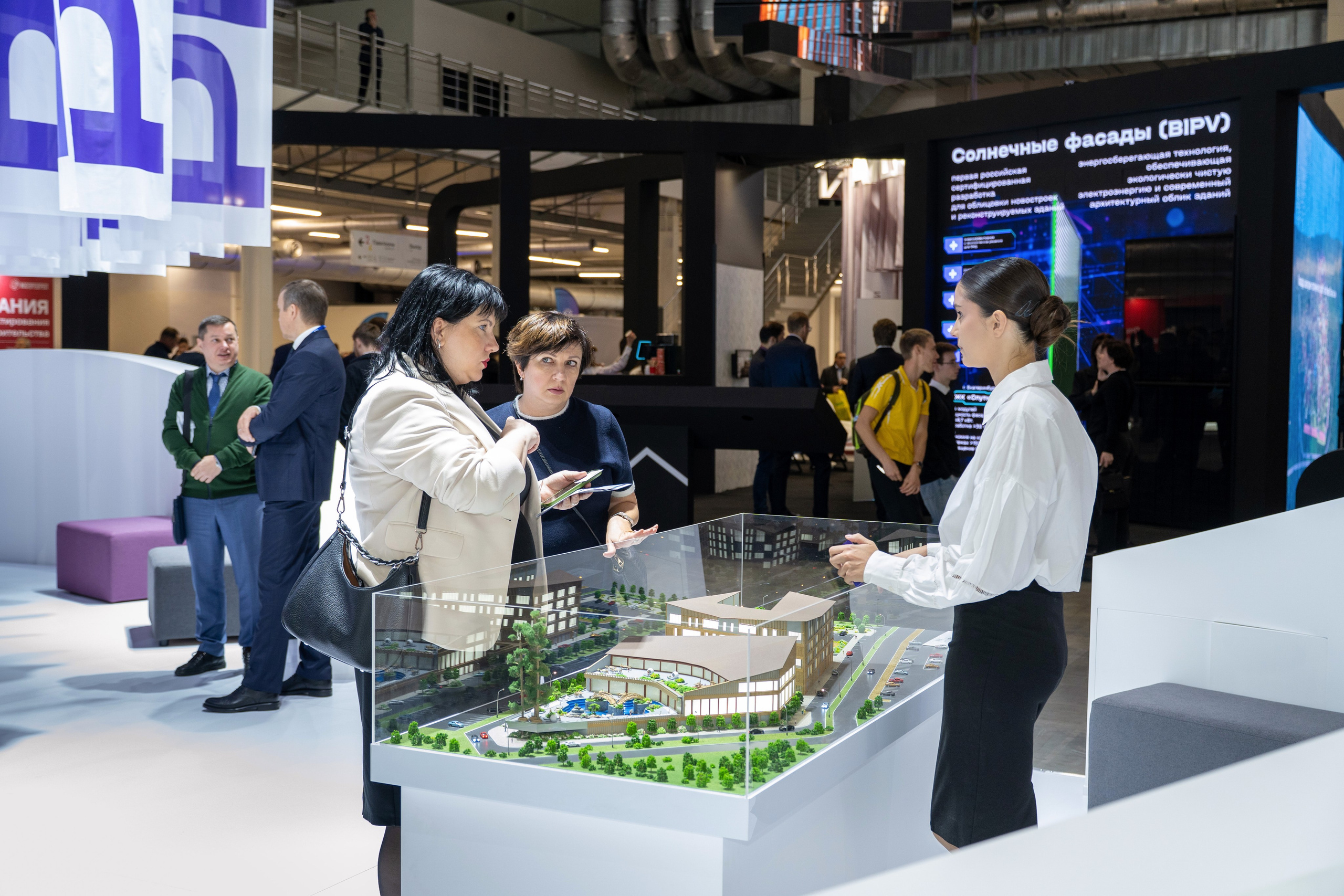 Выставка 100+ TechnoBuild. Фотограф в Екатеринбурге Юрий Кутаев