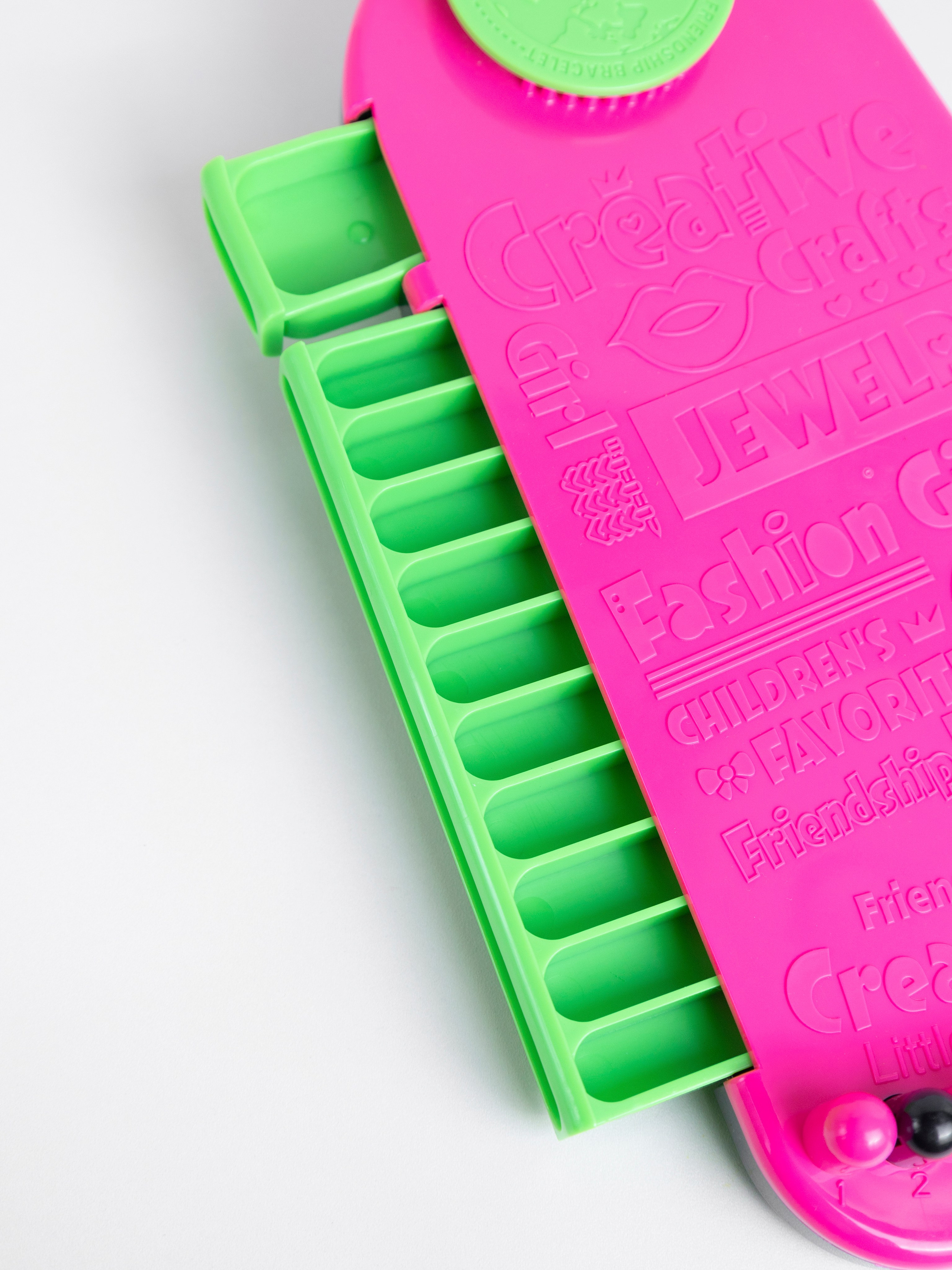 Фотографии детских товаров и игрушек. Предметный фотограф в Москве и Московской области