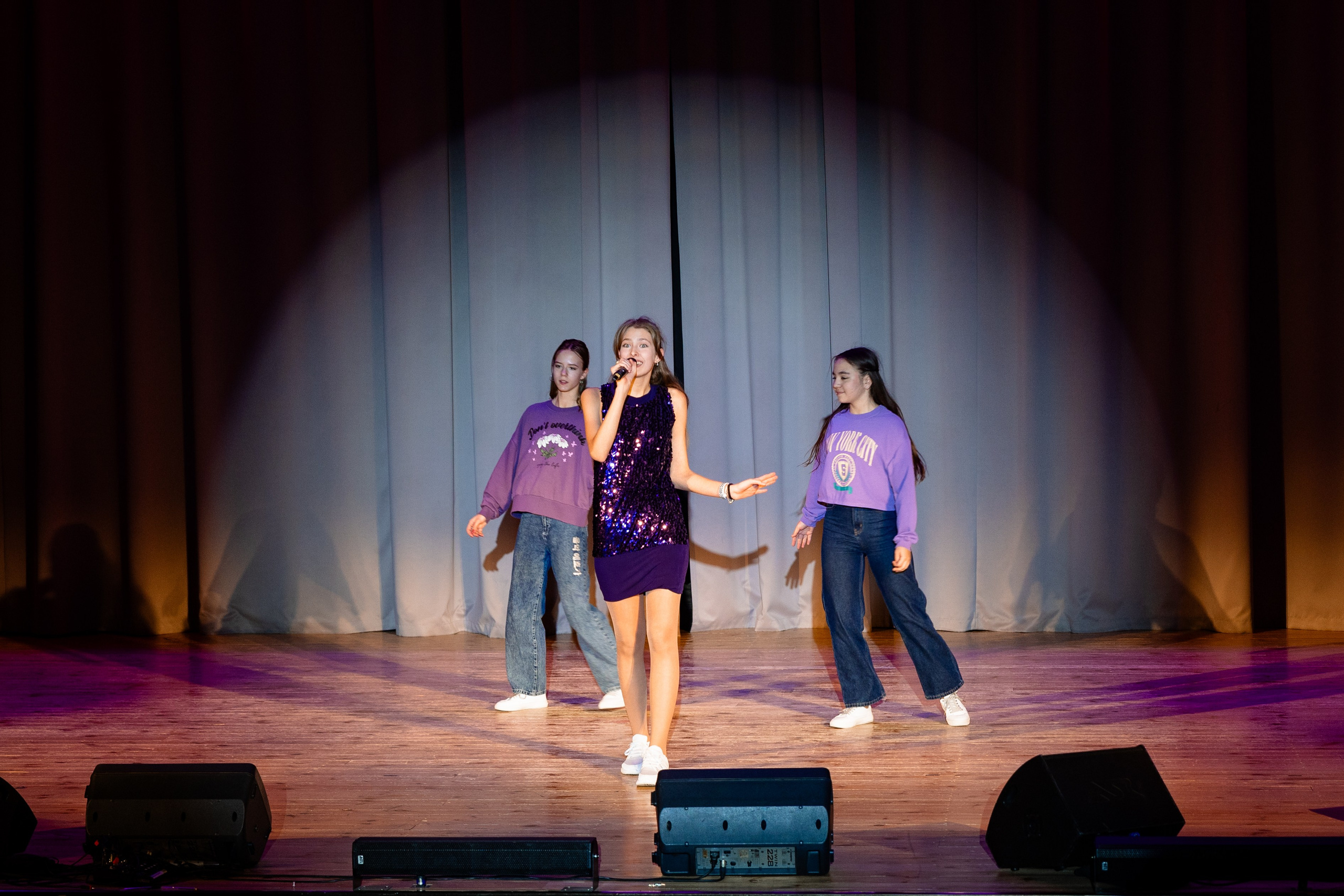 Концерт ДК Буривестник. Фотограф Никита Комаров