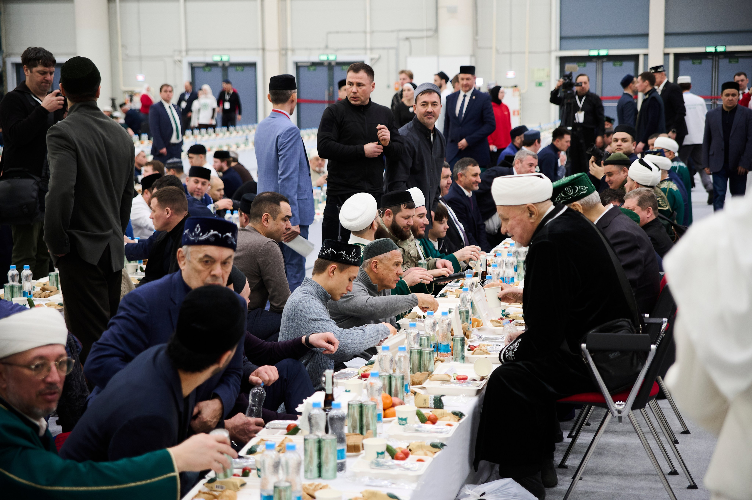 Репортажный фотограф на юбилей корпоратив, мероприятия в Уфе. Свадебный фотограф Тимур Хабибуллин